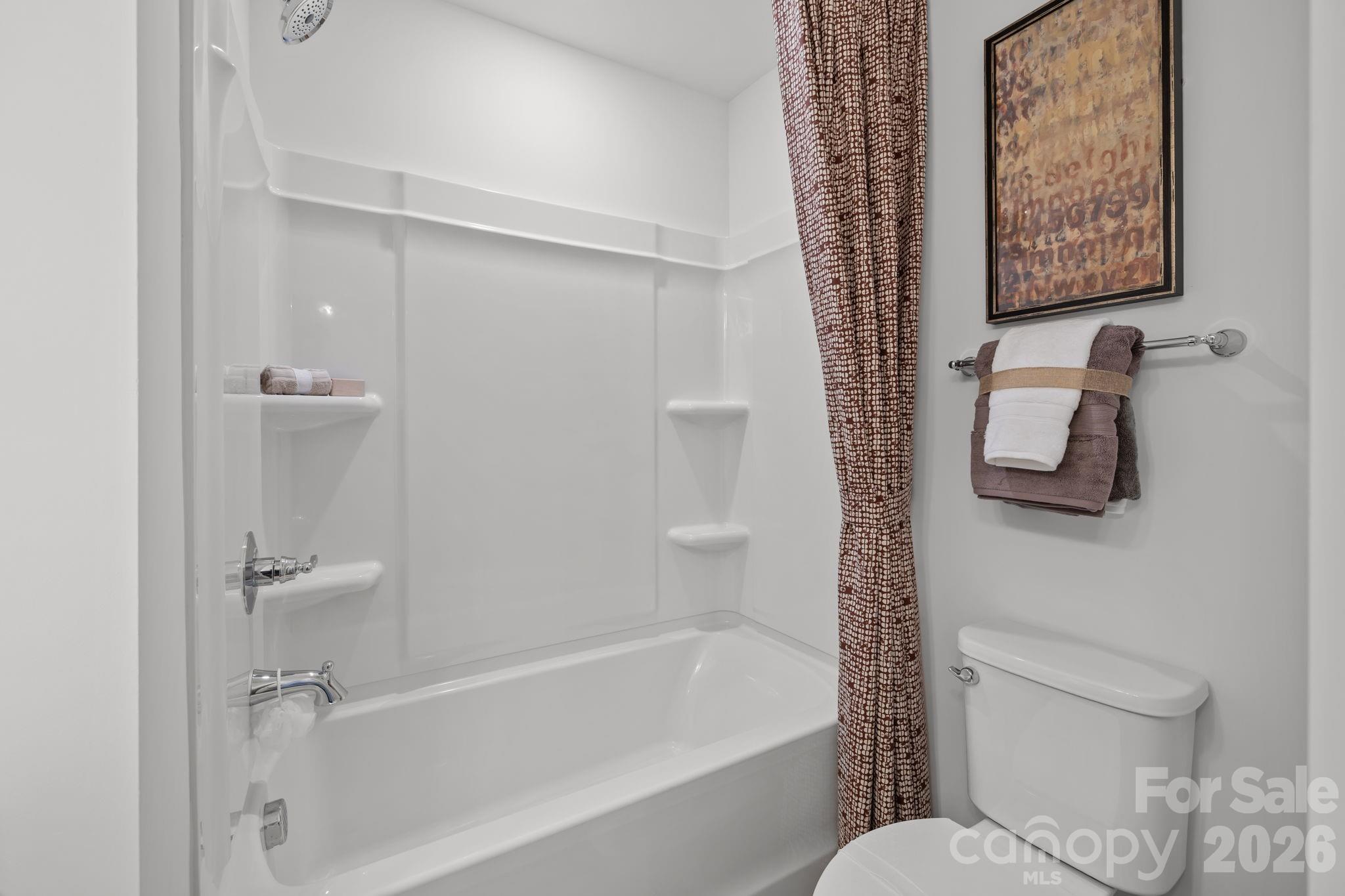 2210 Gladwyne Place Property Photo 12