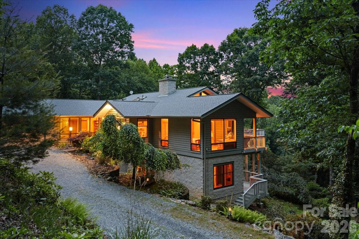 466 Sweetwater Lane Property Photo 3