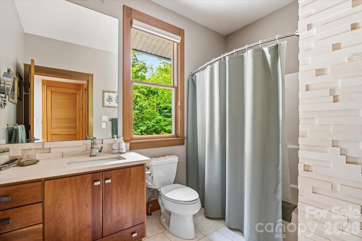 466 Sweetwater Lane Property Photo 31