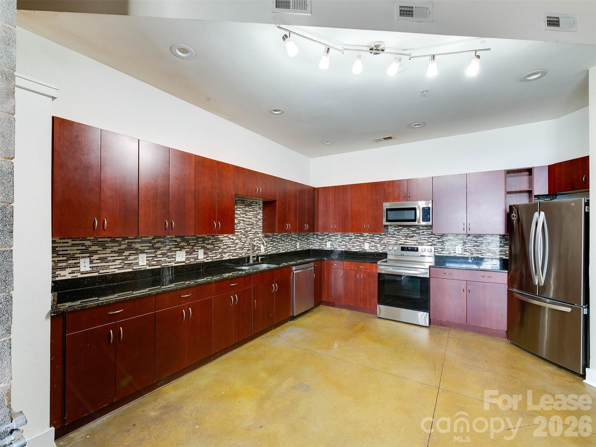 927 Westmere Avenue Property Photo 9
