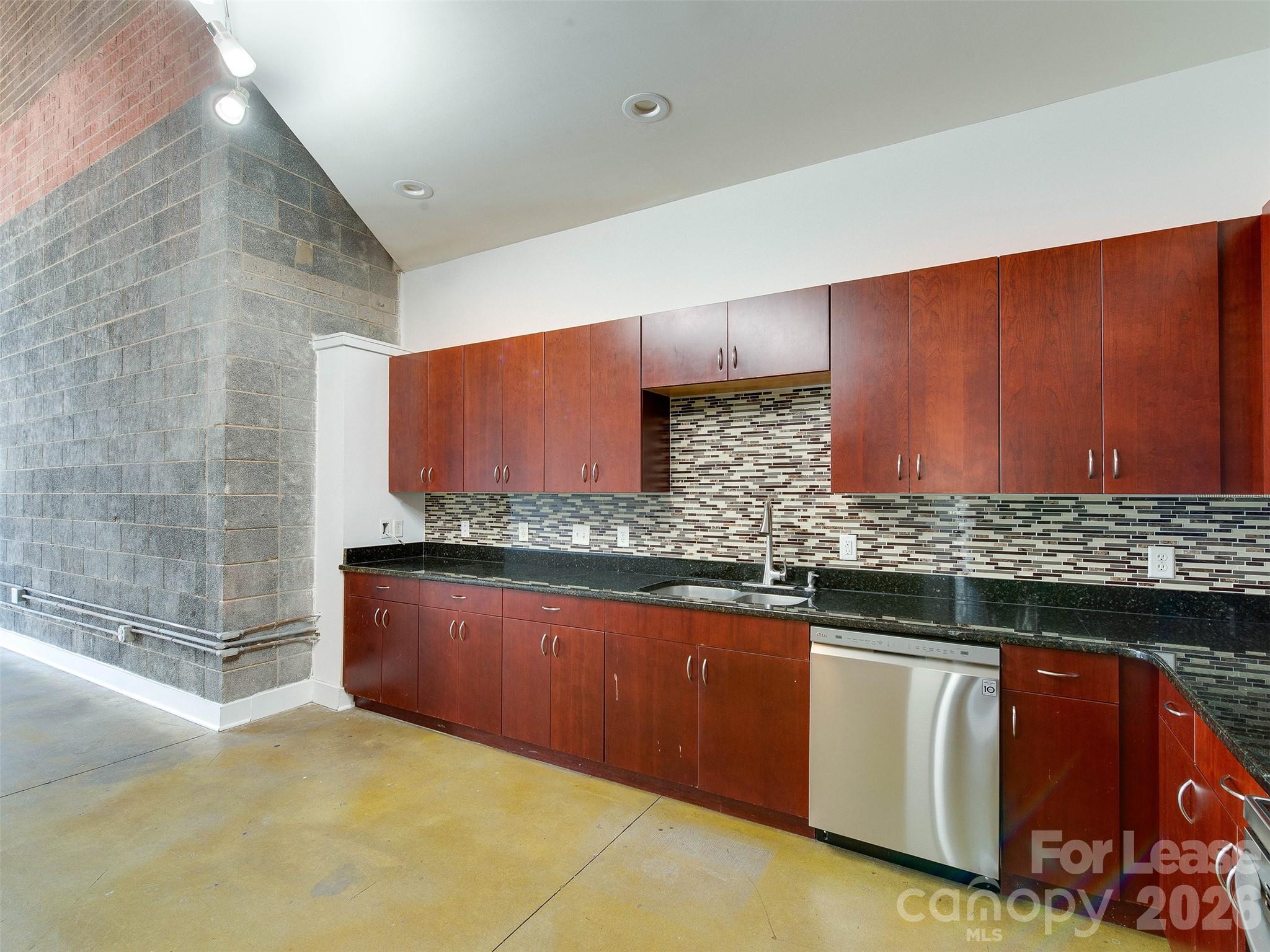 927 Westmere Avenue Property Photo 11