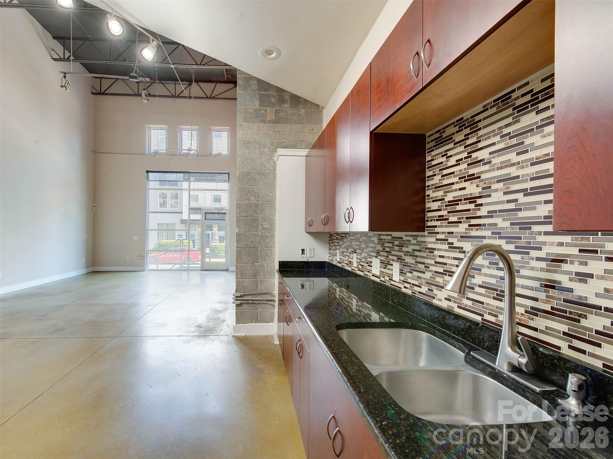 927 Westmere Avenue Property Photo 12