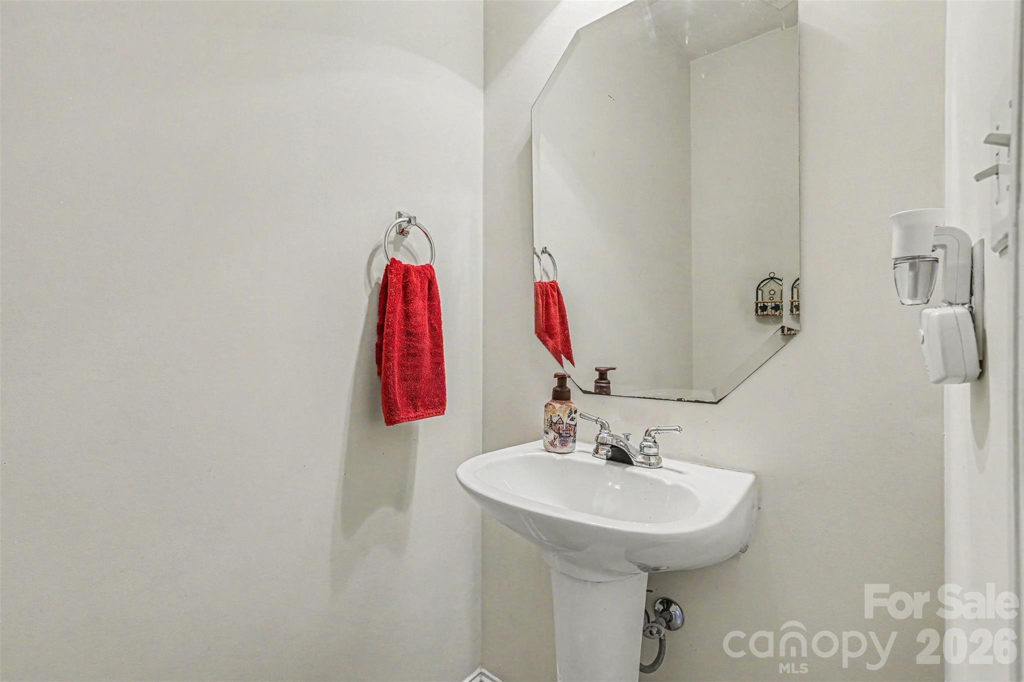 3035 Proverbs Court Property Photo 12