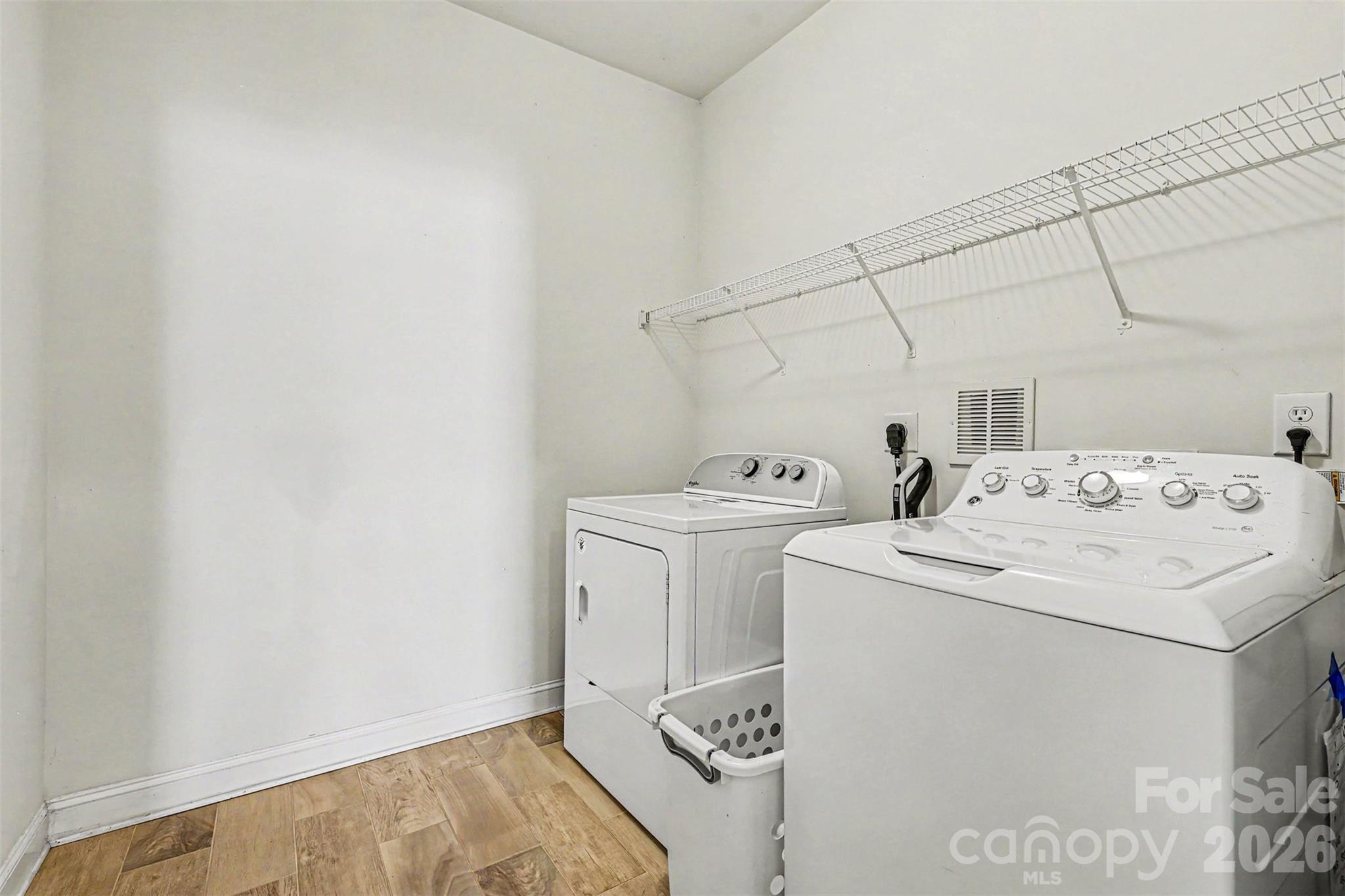 3035 Proverbs Court Property Photo 13