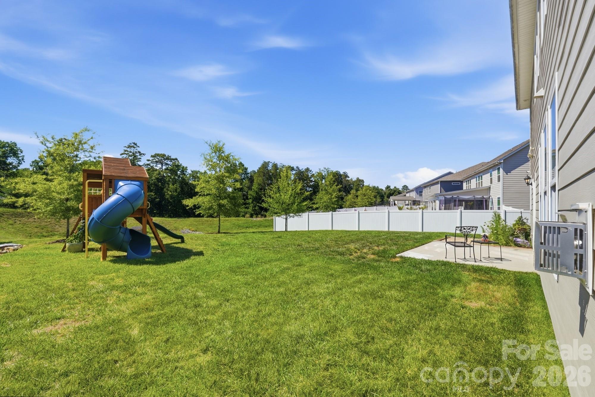 2431 Napa Terrace Property Photo 9