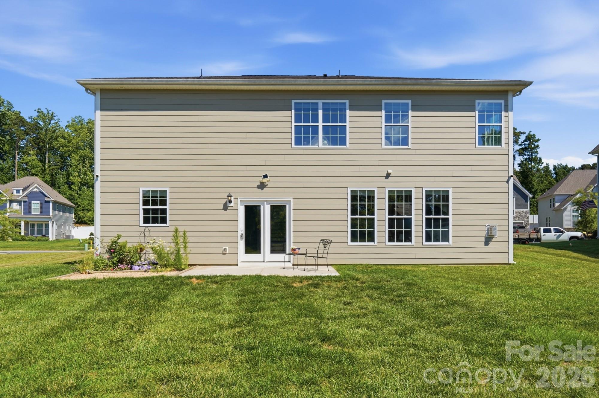 2431 Napa Terrace Property Photo 10