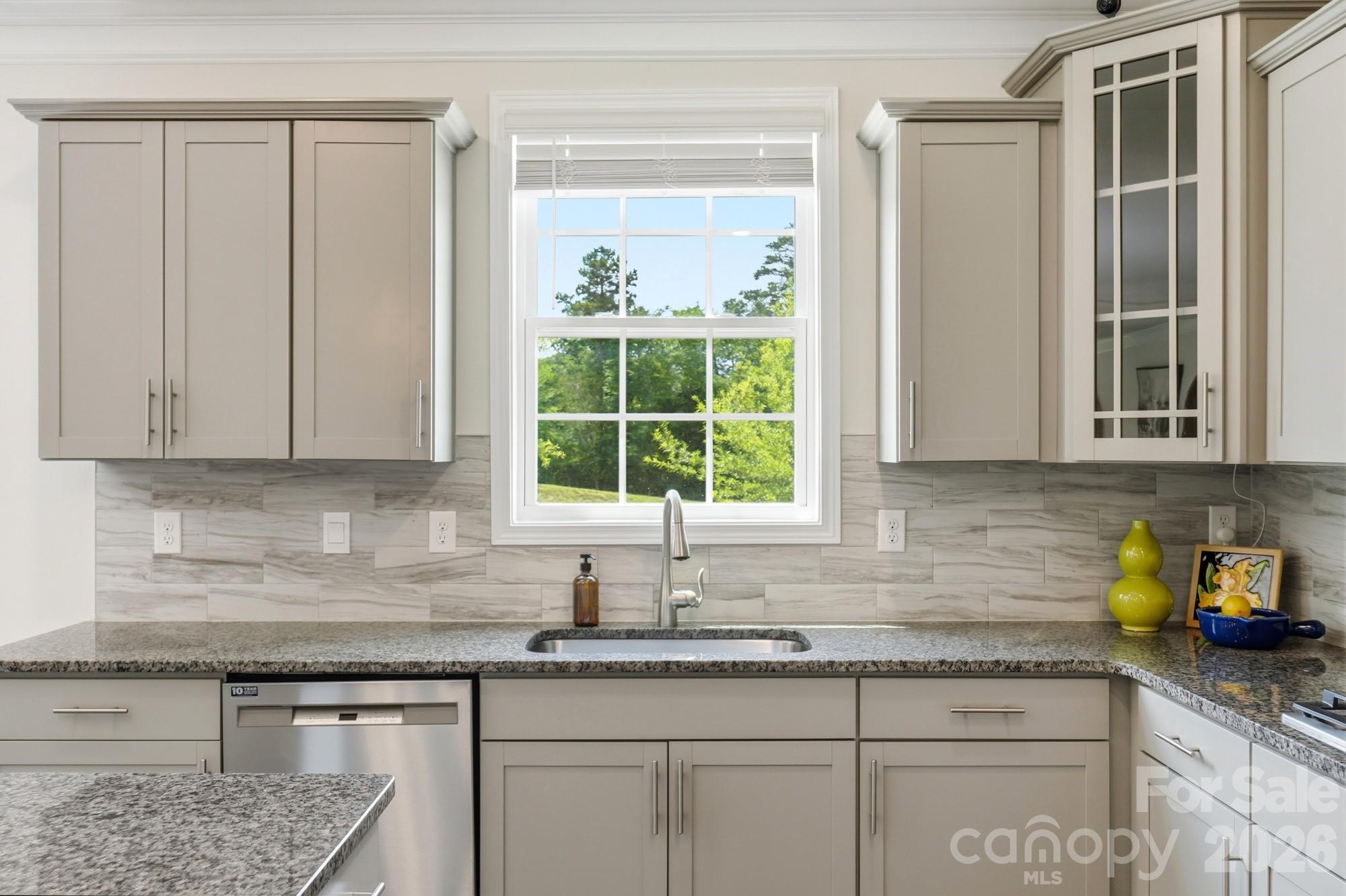 2431 Napa Terrace Property Photo 24