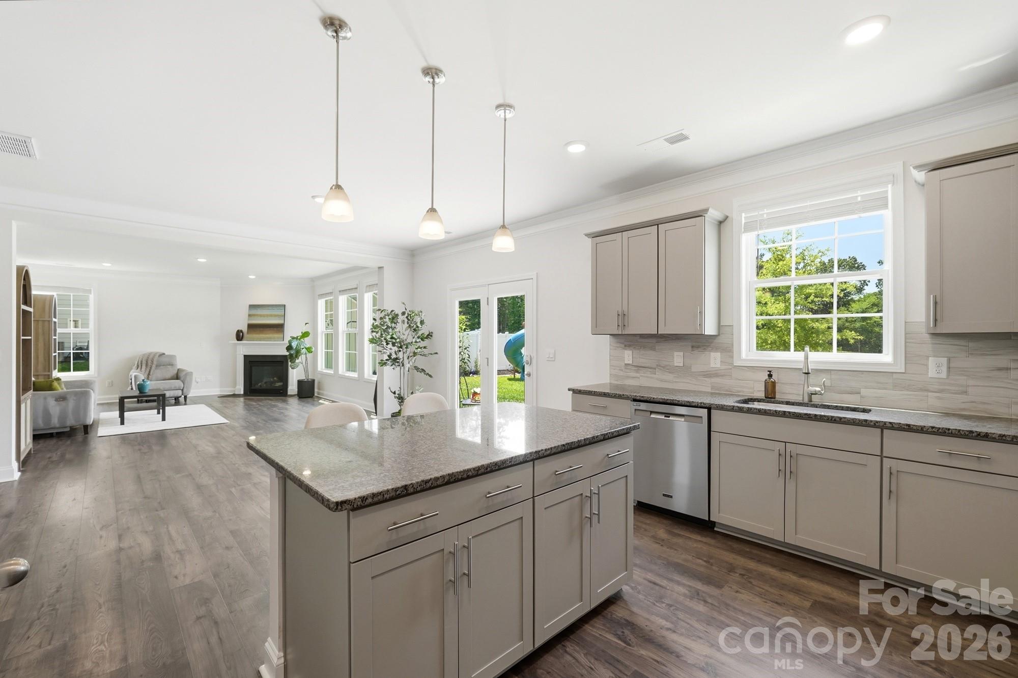 2431 Napa Terrace Property Photo 25