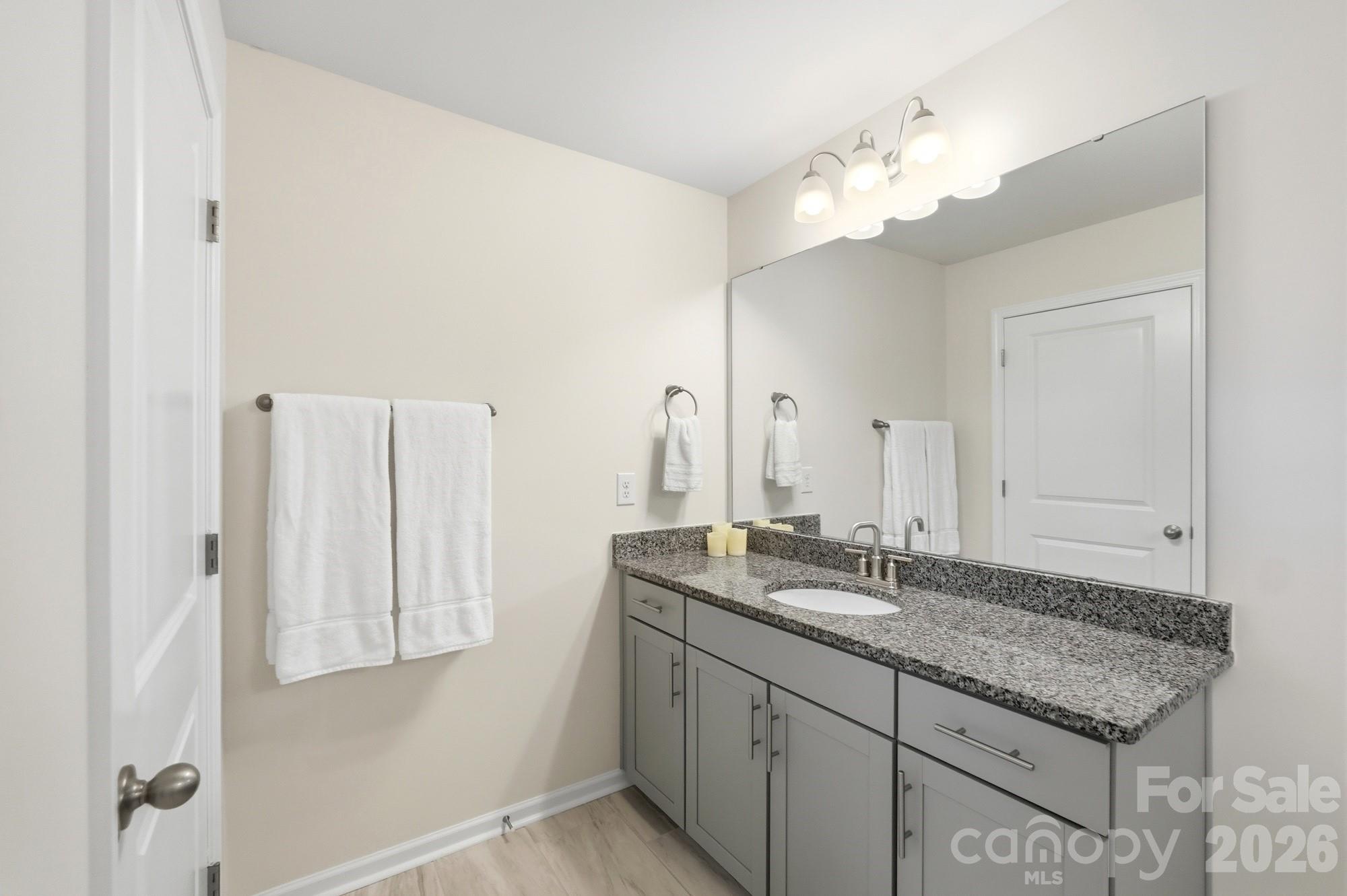 2431 Napa Terrace Property Photo 37