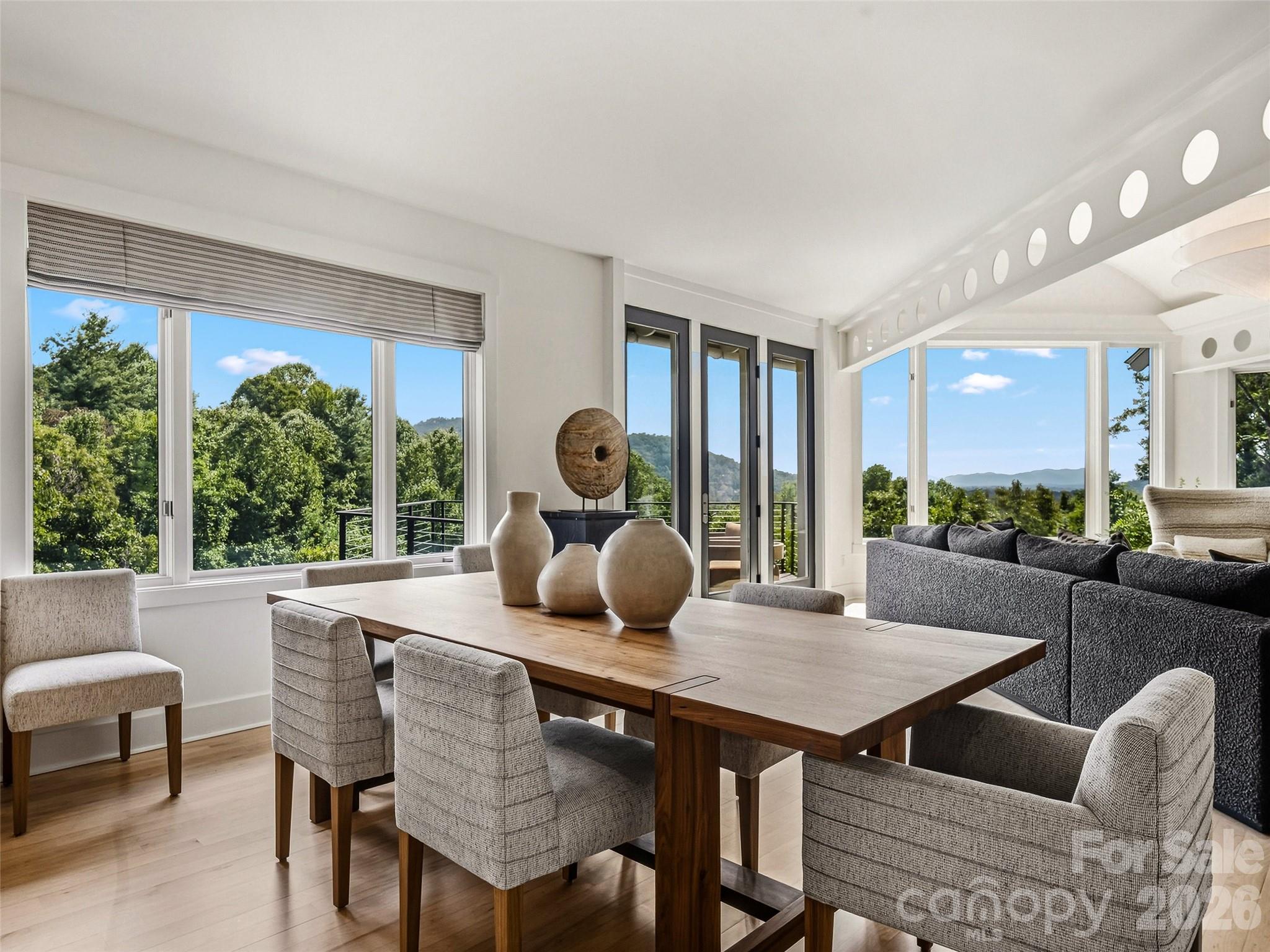 47 Garland Drive Property Photo 1