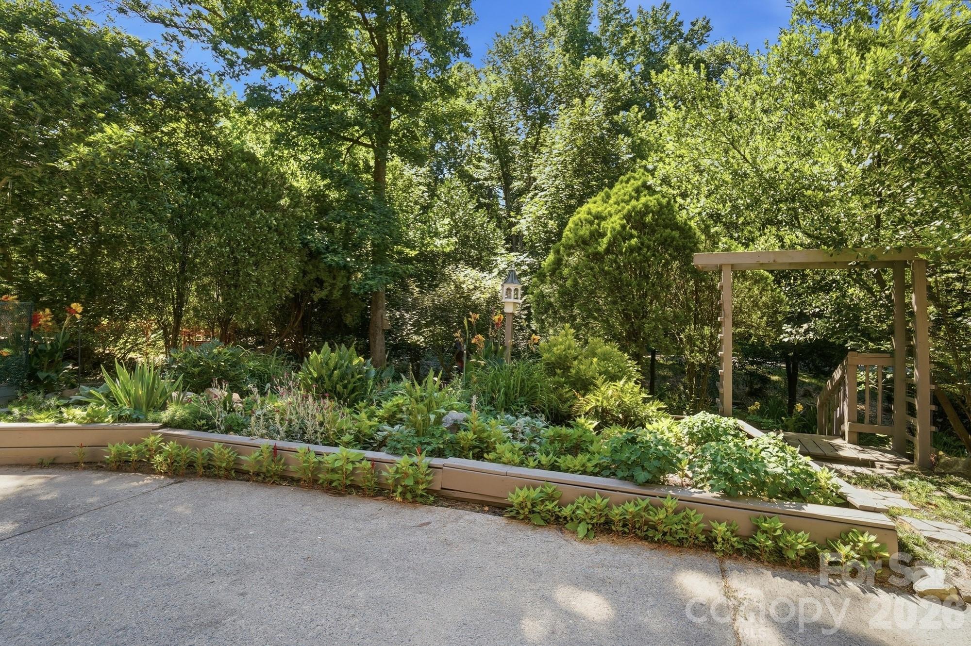 723 Walnut Point Drive Property Photo 44