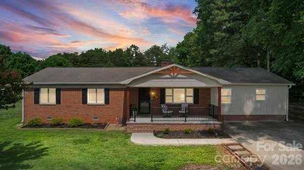 138 Shumaker Drive Property Photo 1