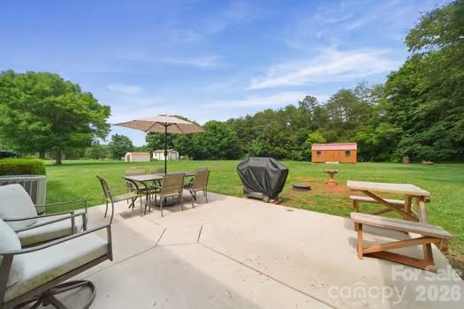 138 Shumaker Drive Property Photo 17
