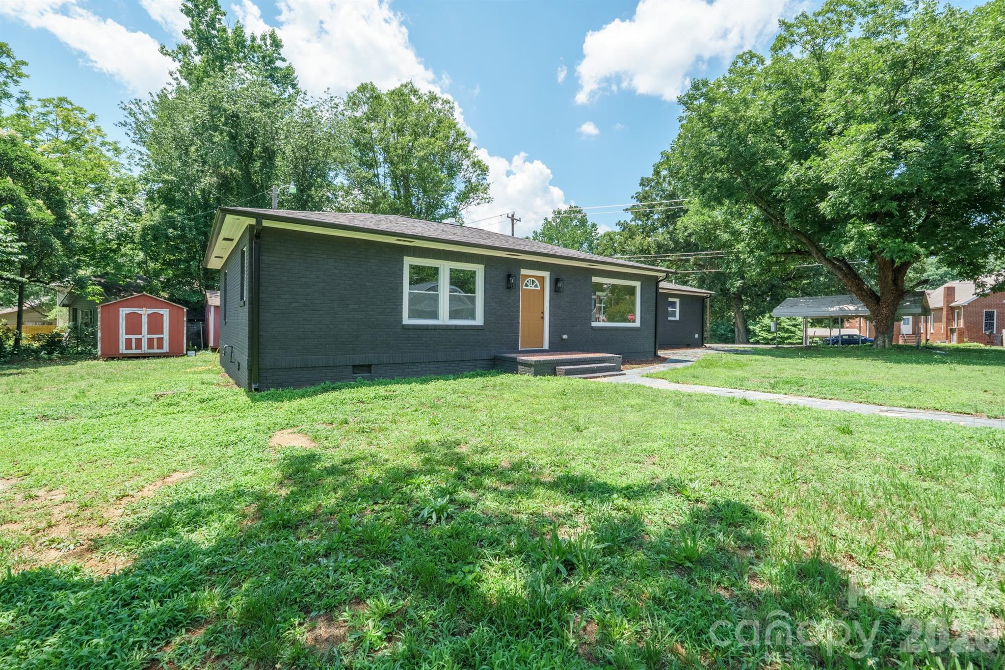 841 Murphy Street Property Photo 2