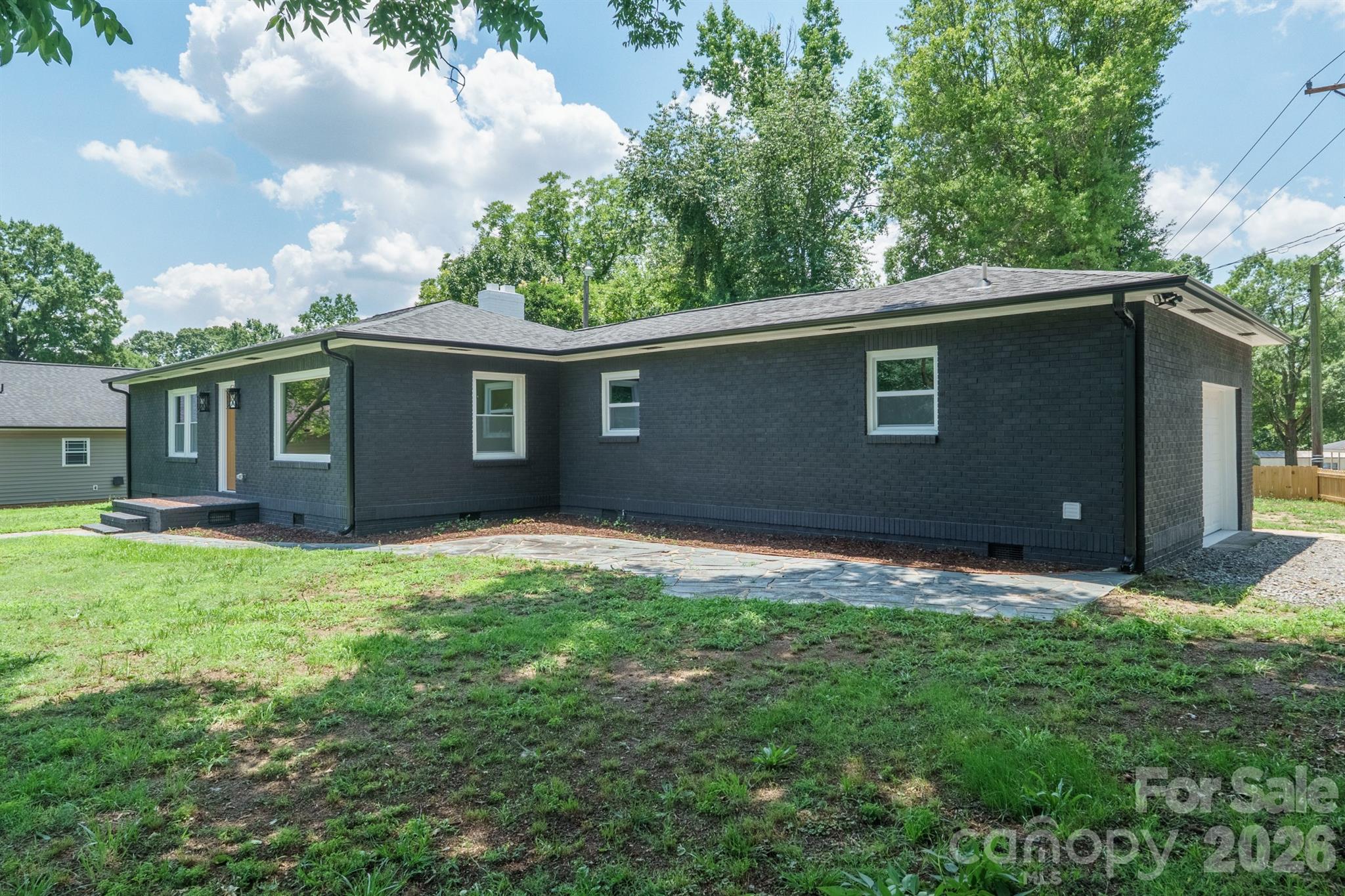 841 Murphy Street Property Photo 3