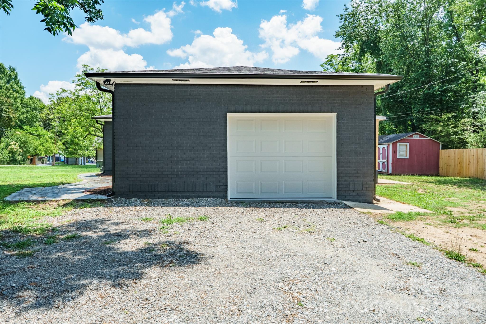 841 Murphy Street Property Photo 4