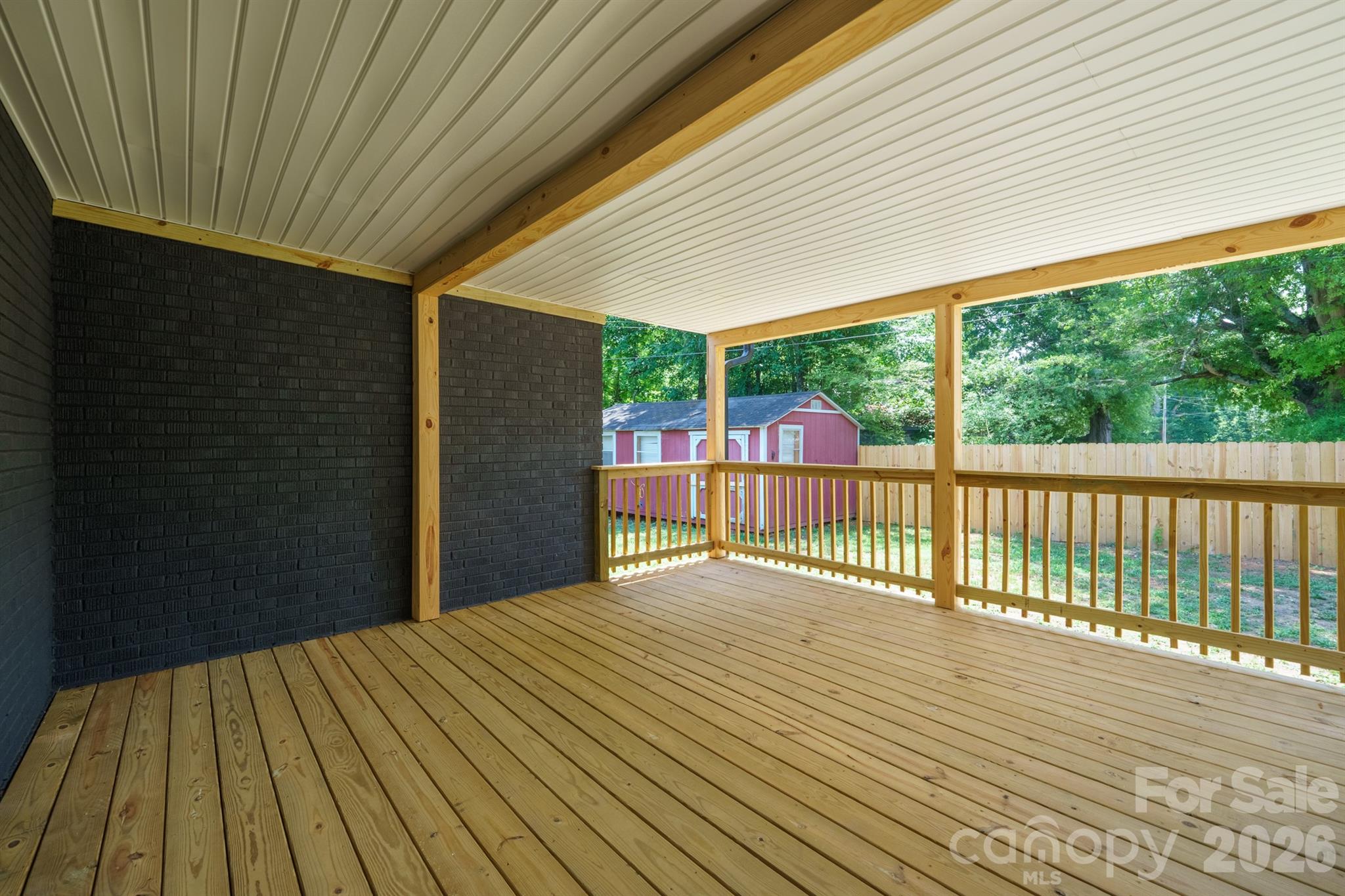 841 Murphy Street Property Photo 9