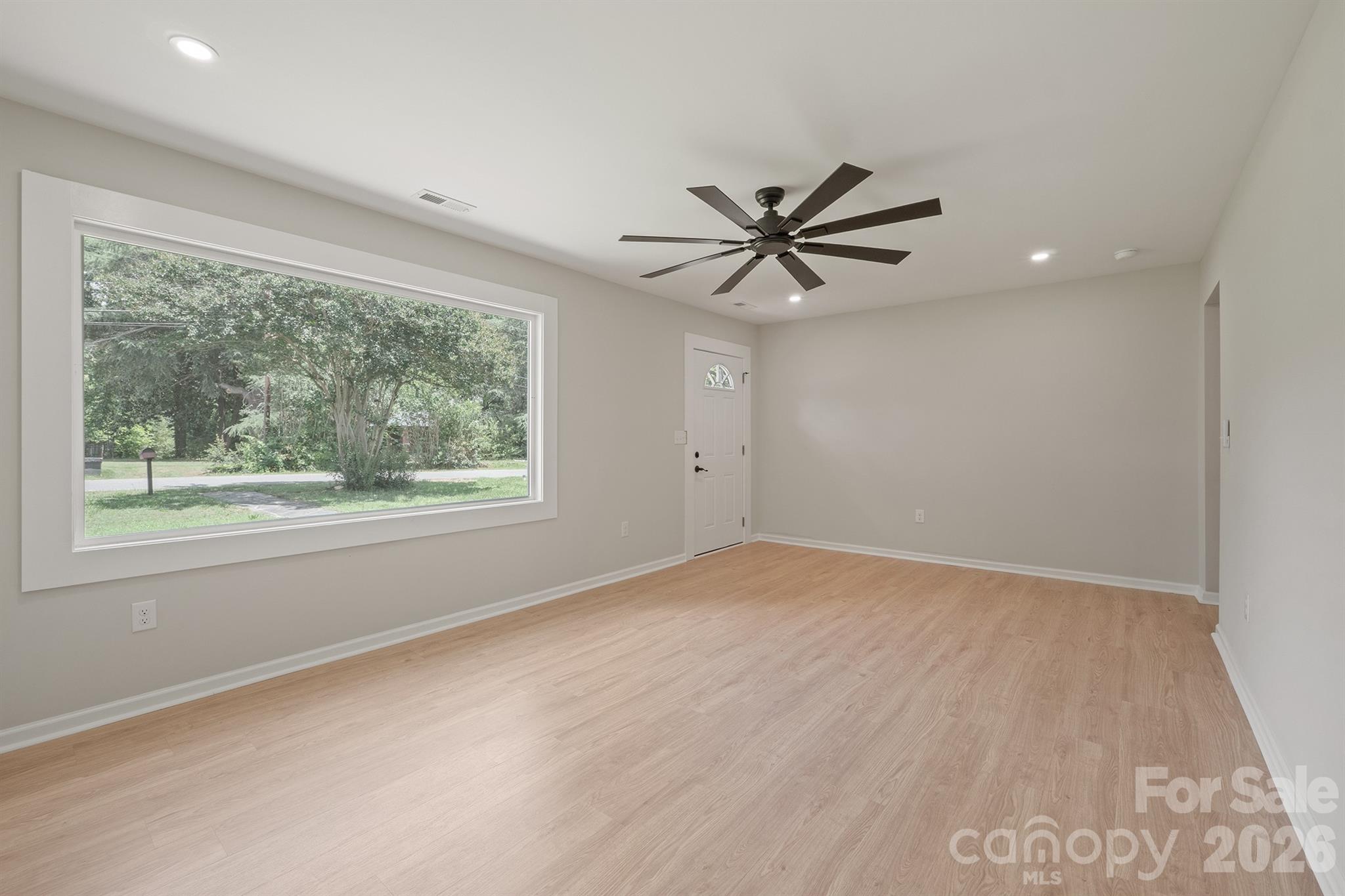 841 Murphy Street Property Photo 12