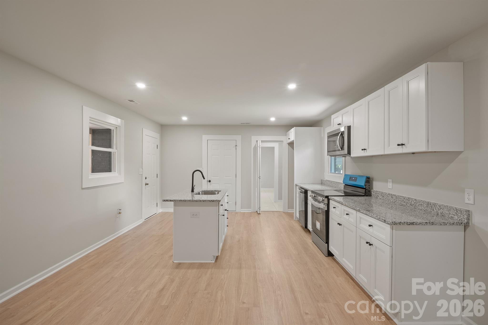 841 Murphy Street Property Photo 14