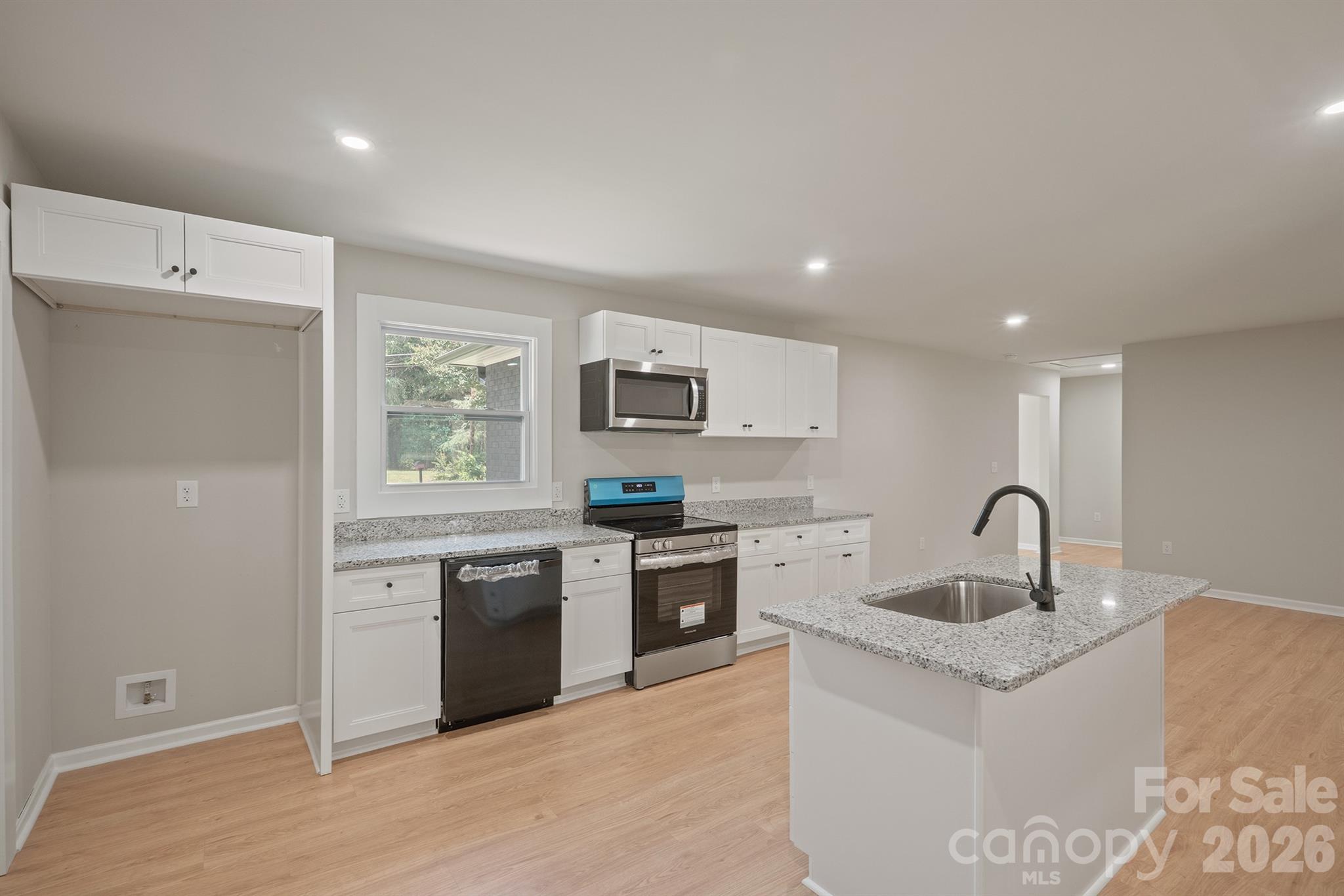 841 Murphy Street Property Photo 15
