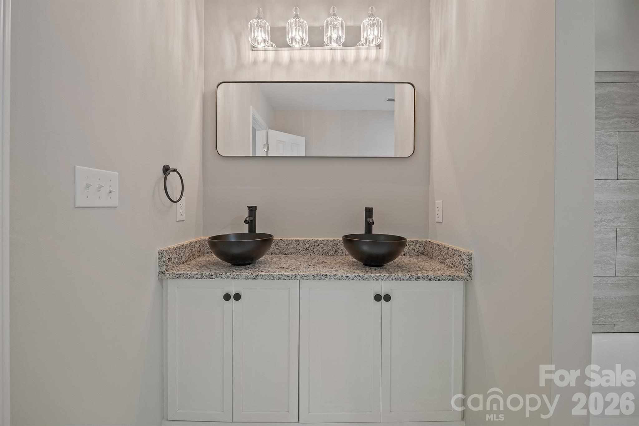 841 Murphy Street Property Photo 24