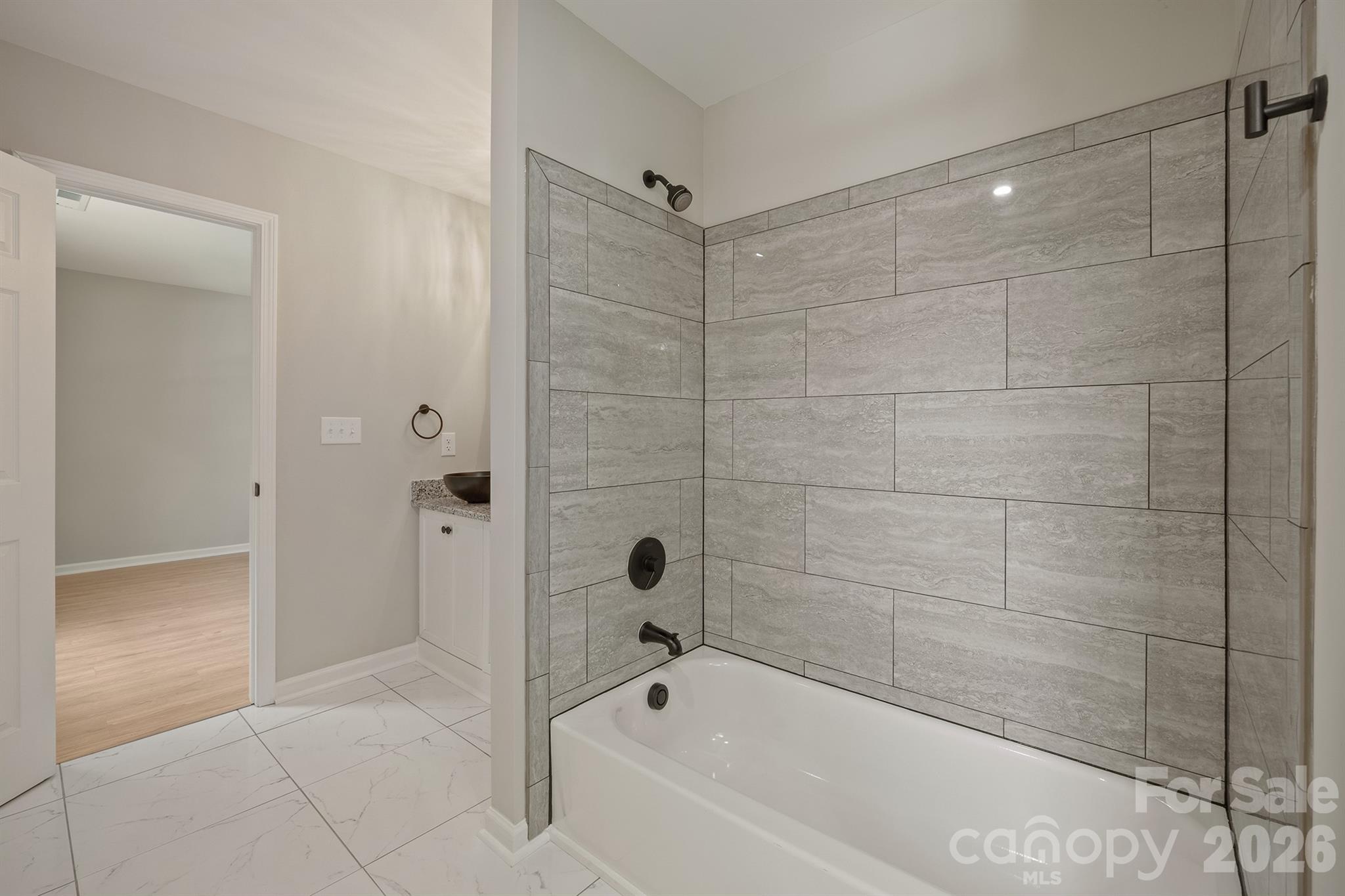 841 Murphy Street Property Photo 26