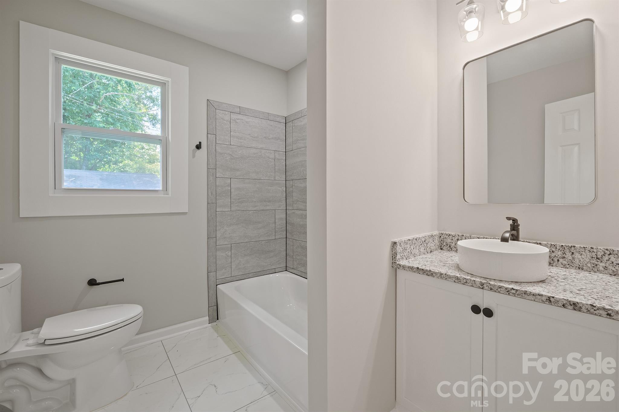 841 Murphy Street Property Photo 31
