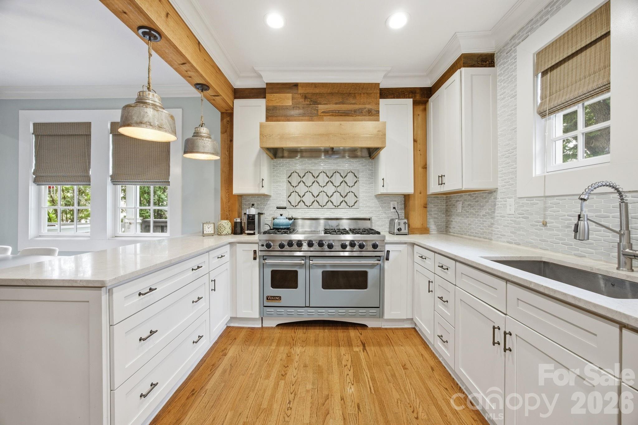 1726 S Mint Street Property Photo 3