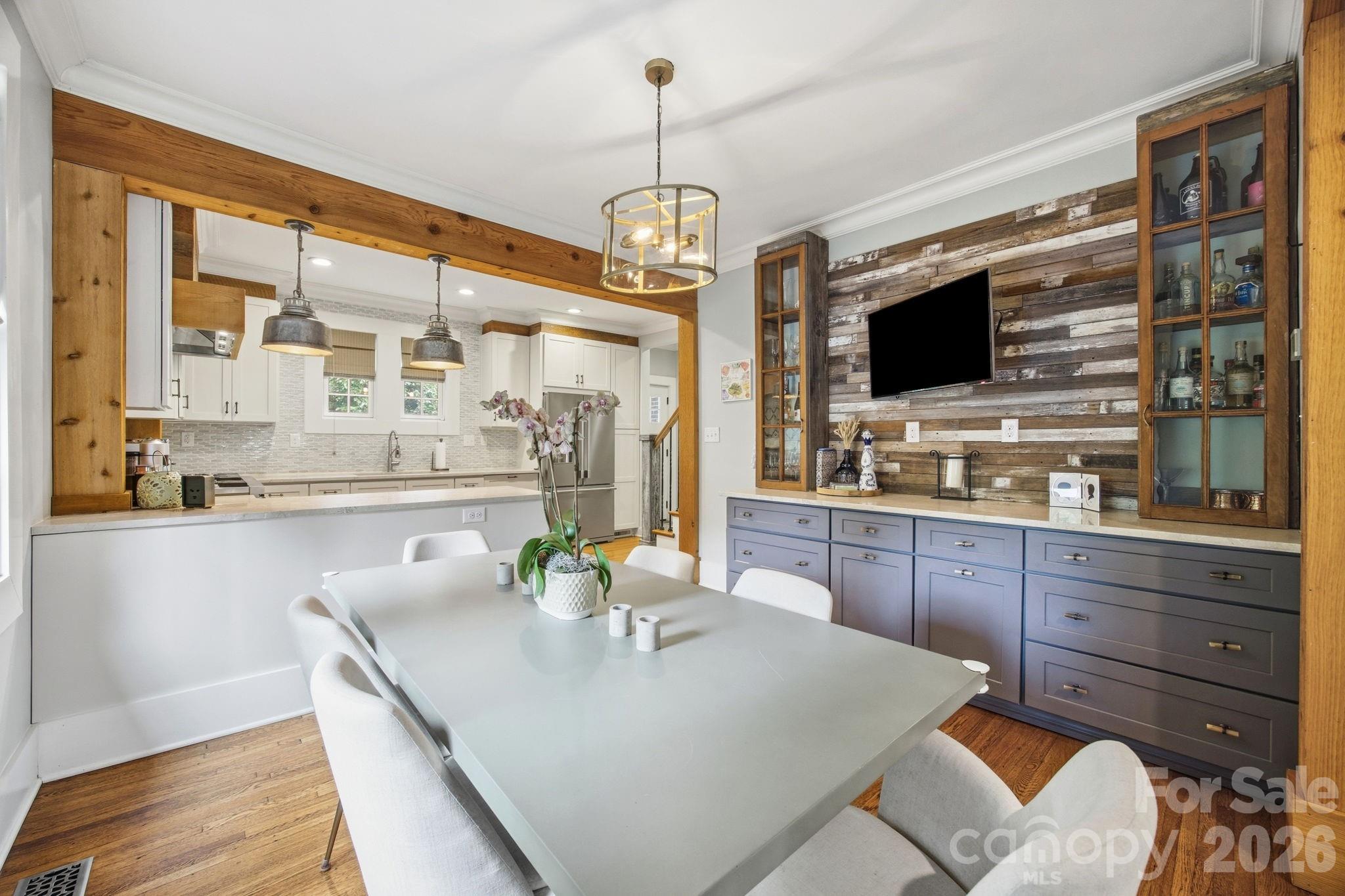 1726 S Mint Street Property Photo 6