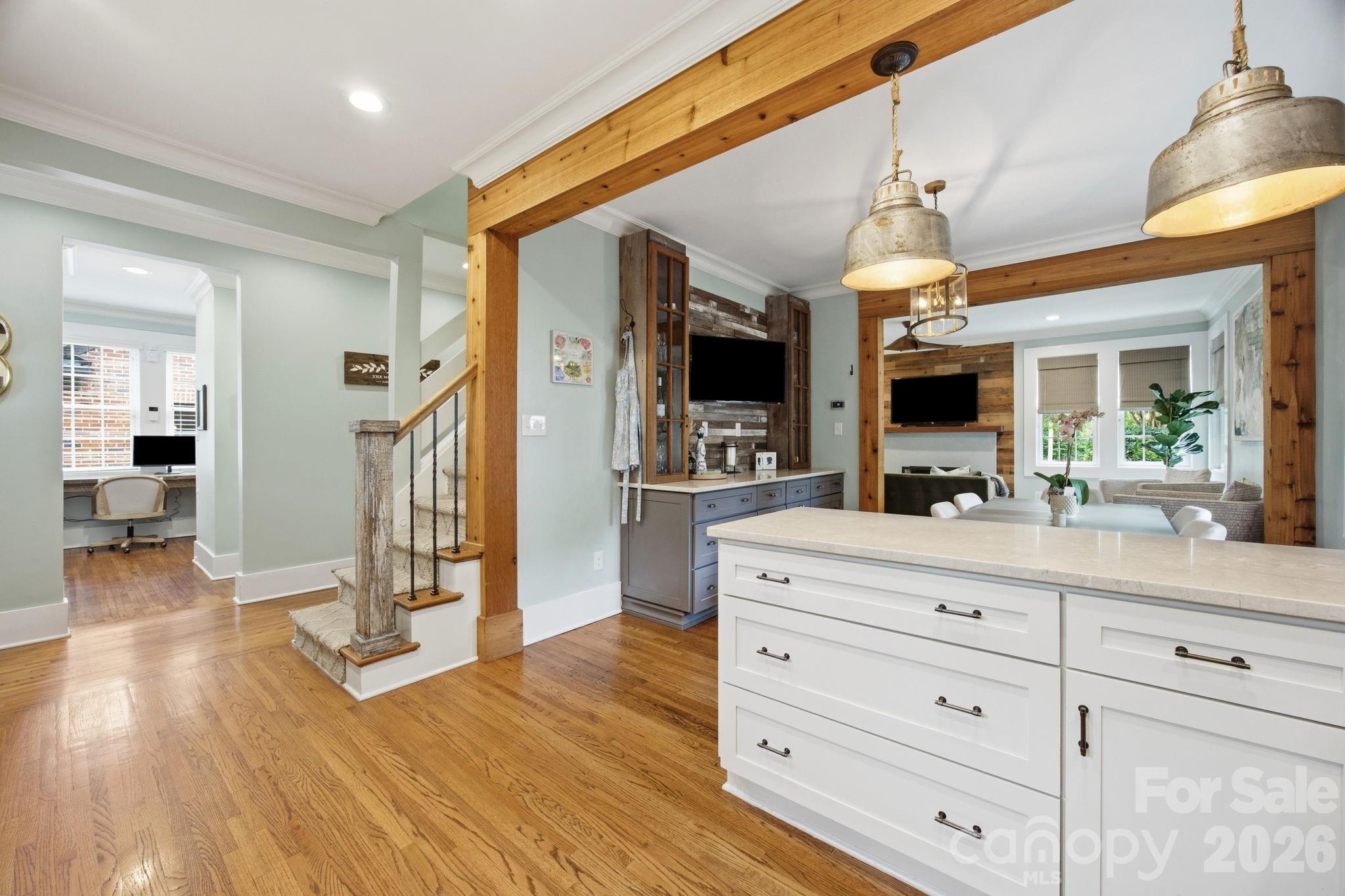 1726 S Mint Street Property Photo 8