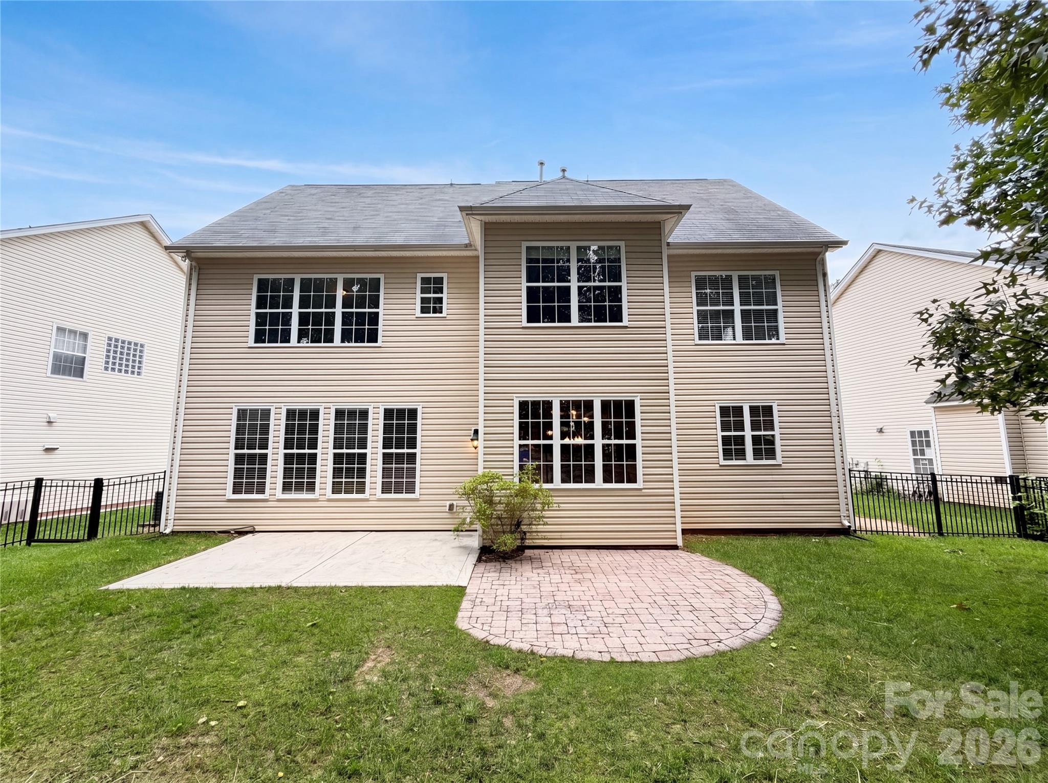 12312 Chesley Drive Property Photo 5