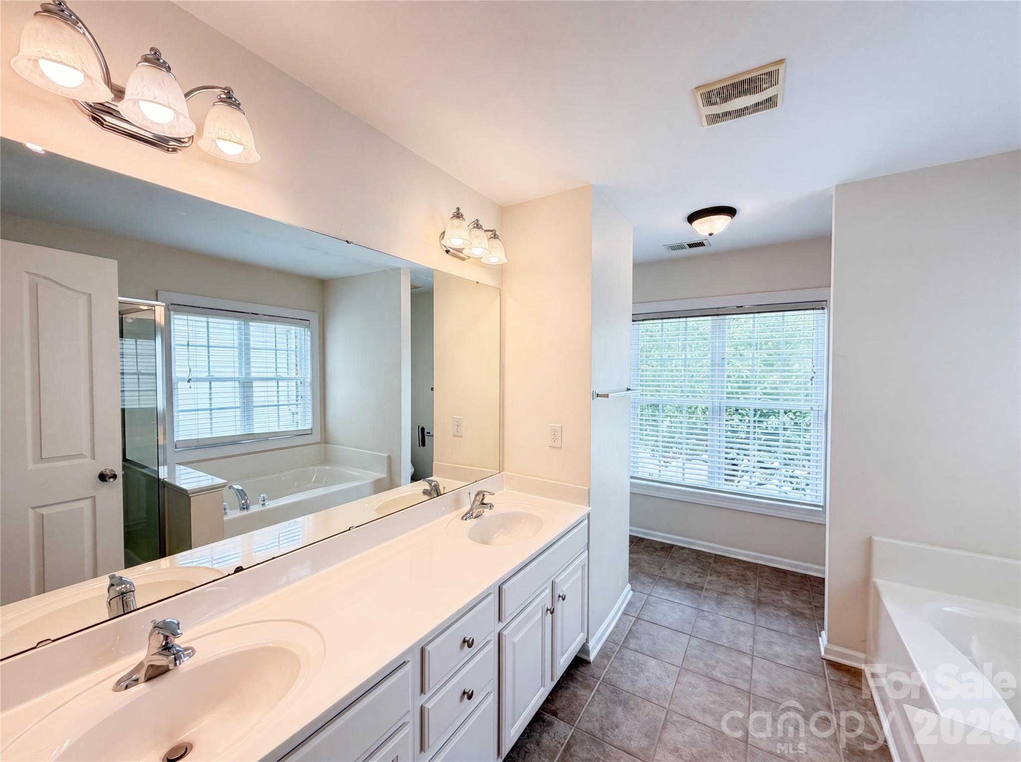 12312 Chesley Drive Property Photo 14