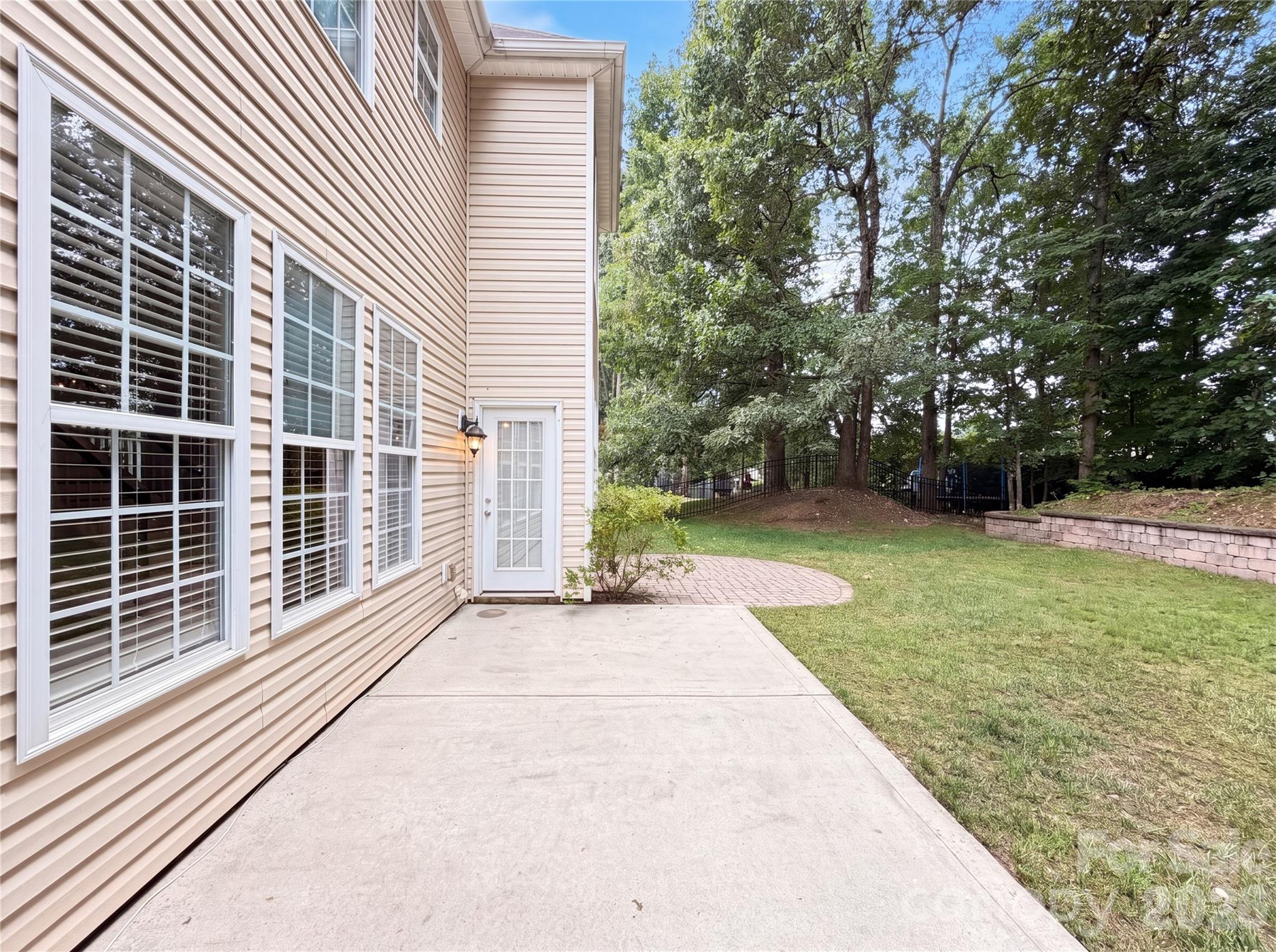 12312 Chesley Drive Property Photo 18