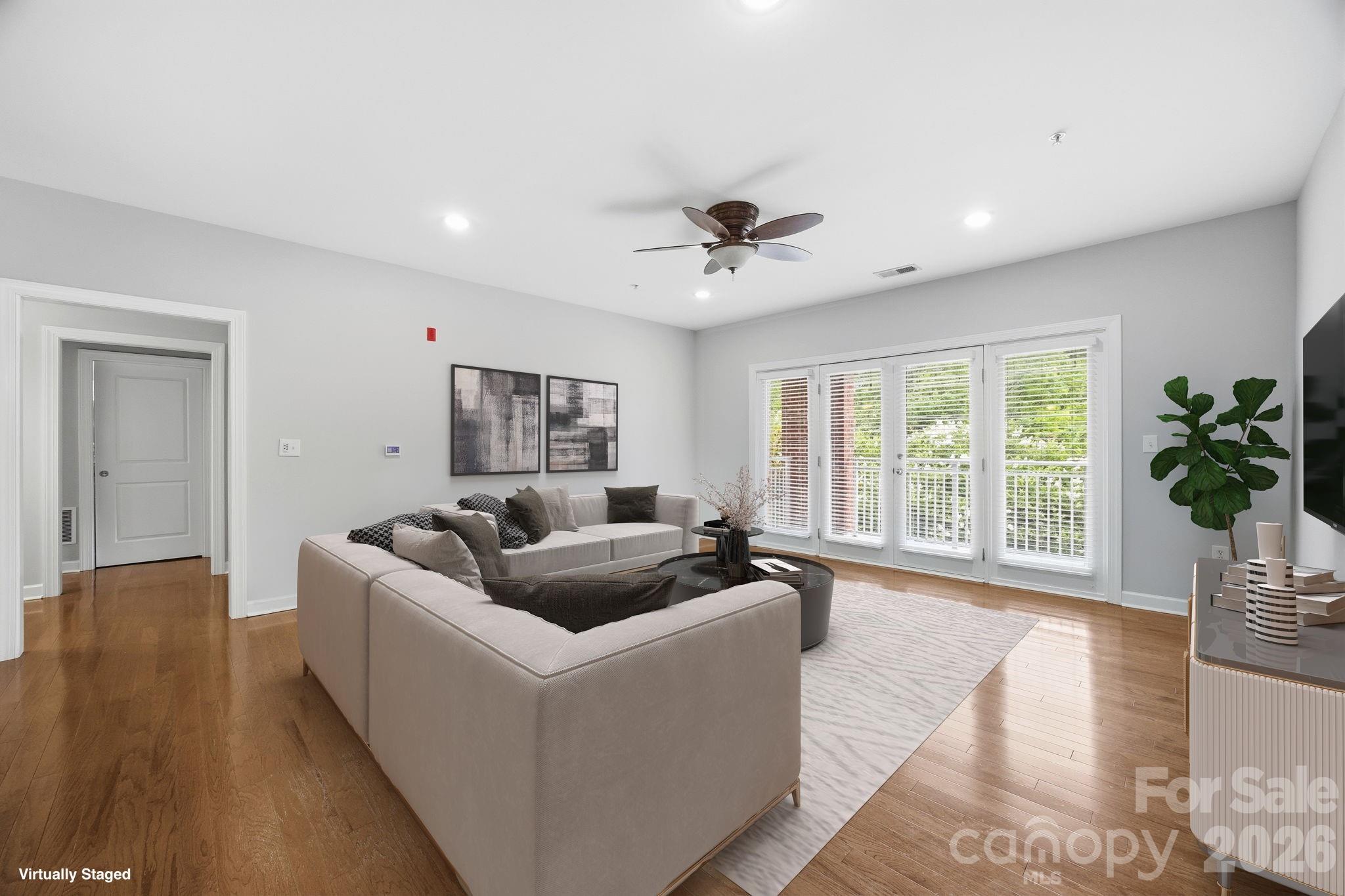 1903 Kenilworth Avenue 203a Property Photo 12