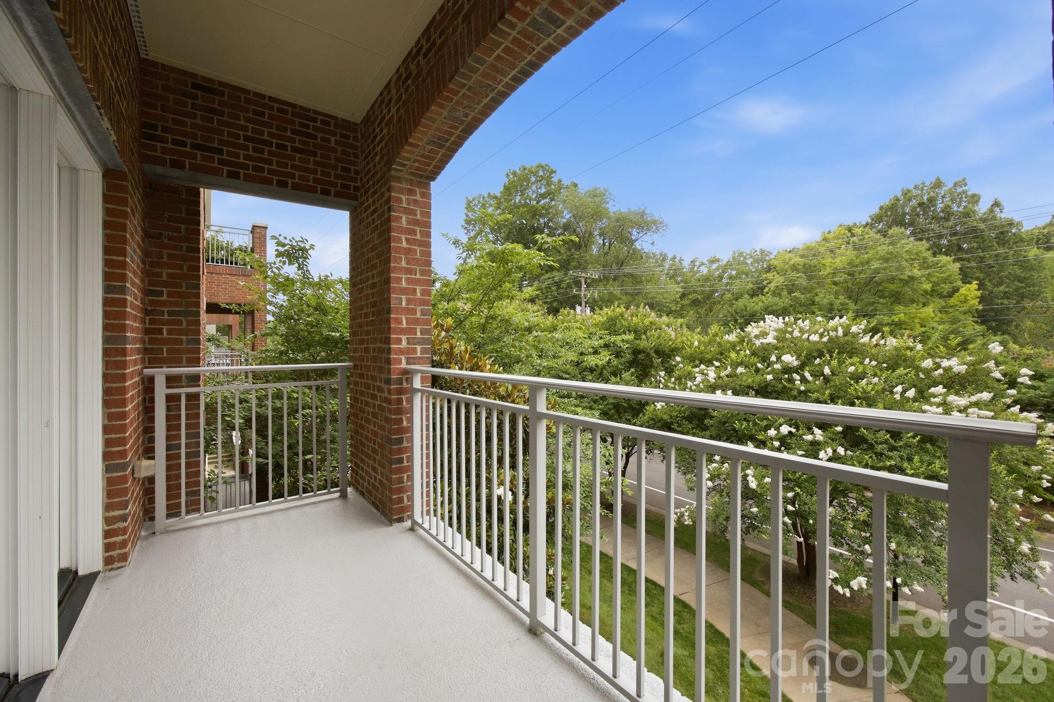 1903 Kenilworth Avenue 203a Property Photo 20