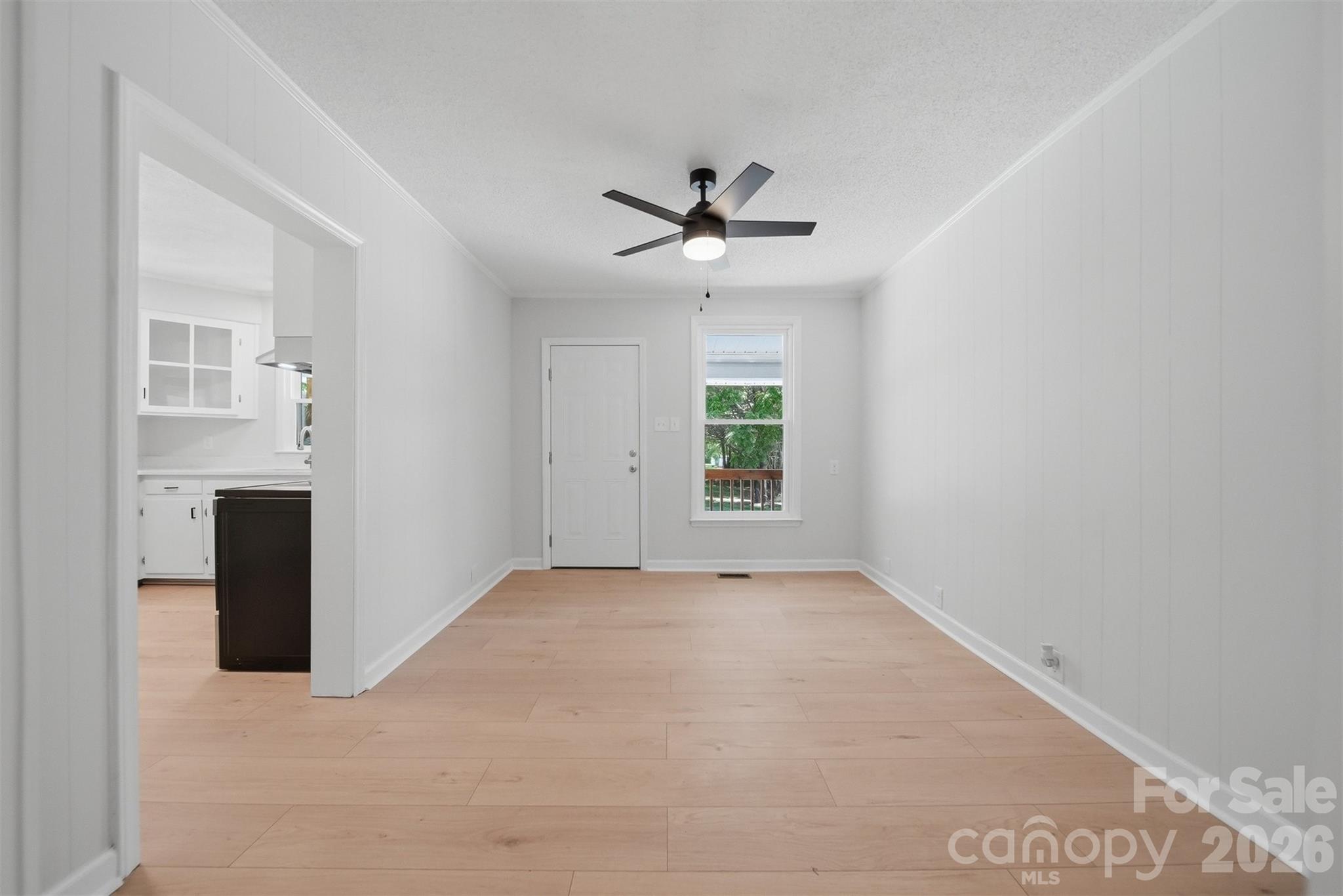 1303 S Sterling Street Property Photo 6