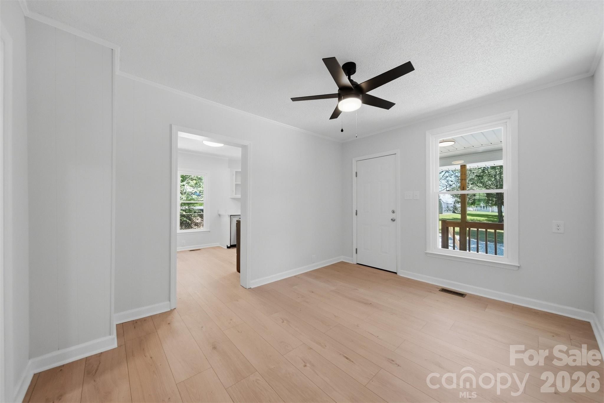 1303 S Sterling Street Property Photo 7