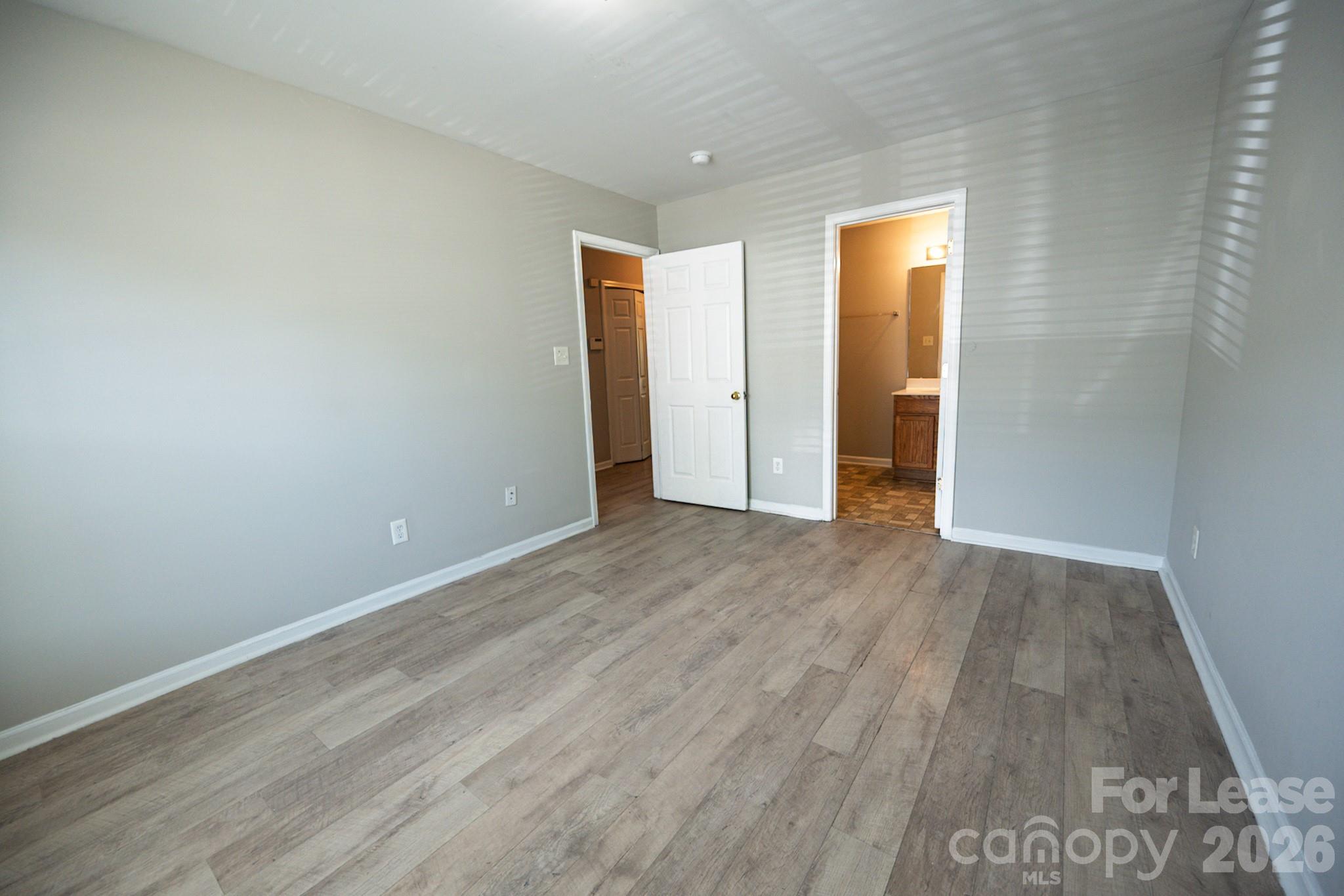 5351 Esther Lane Property Photo 2