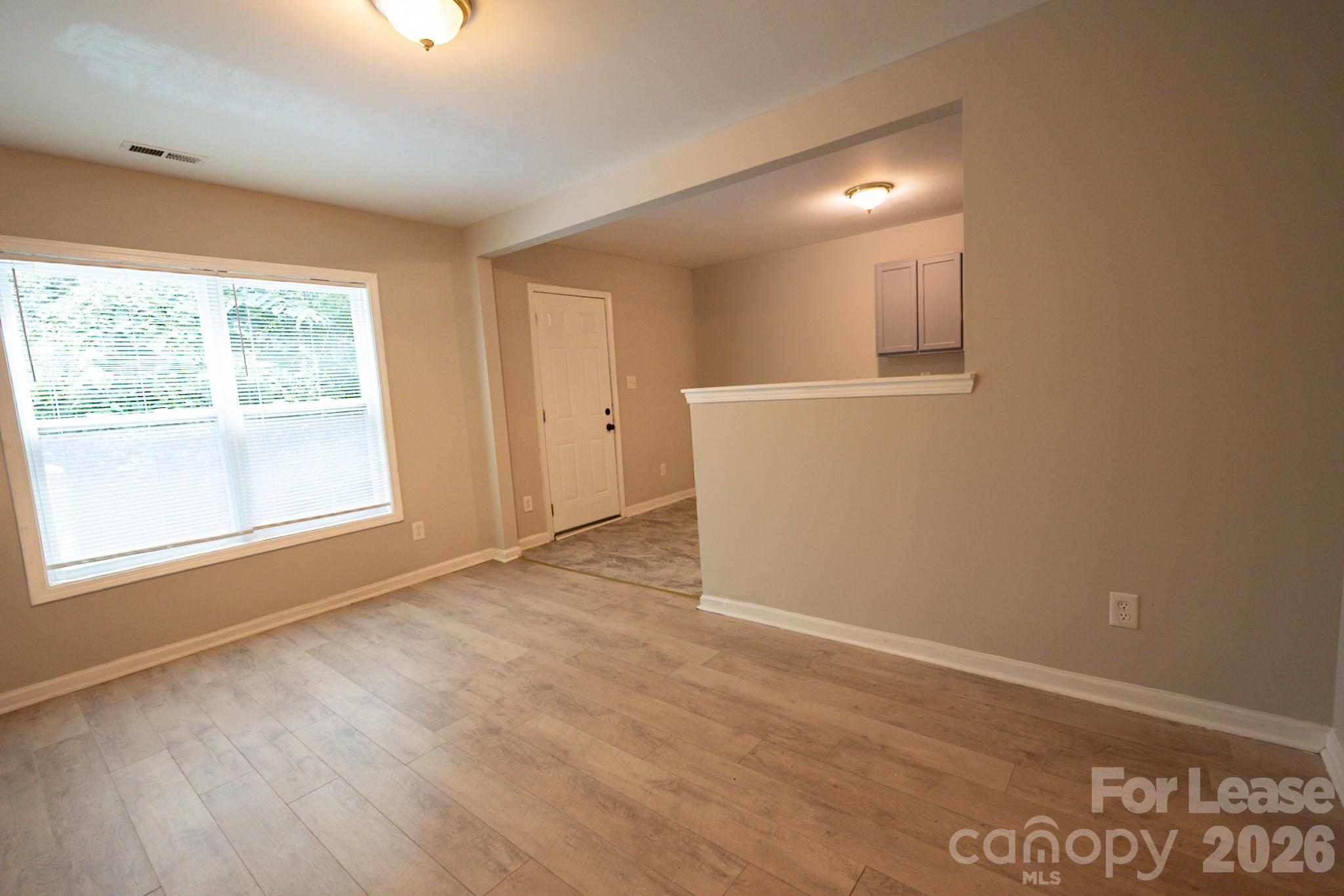 5351 Esther Lane Property Photo 4