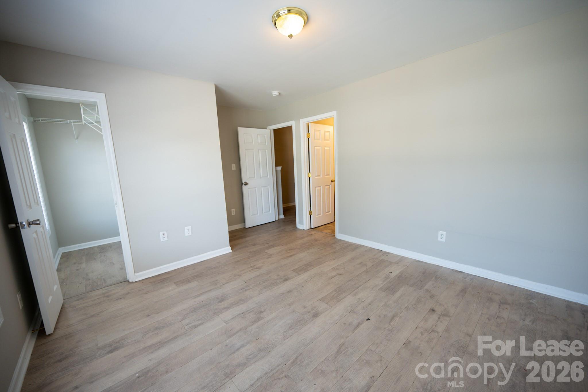 5351 Esther Lane Property Photo 6