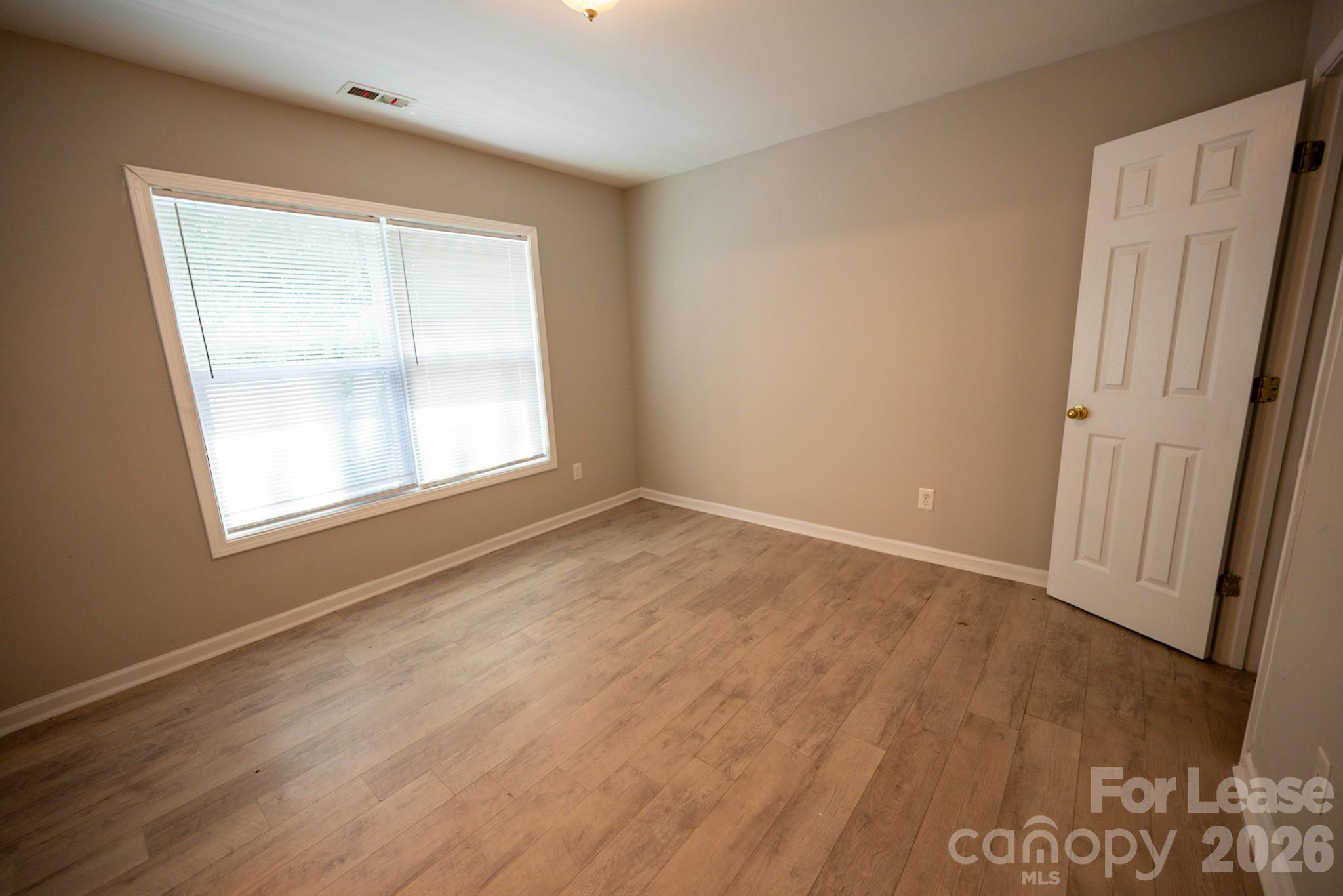 5351 Esther Lane Property Photo 7