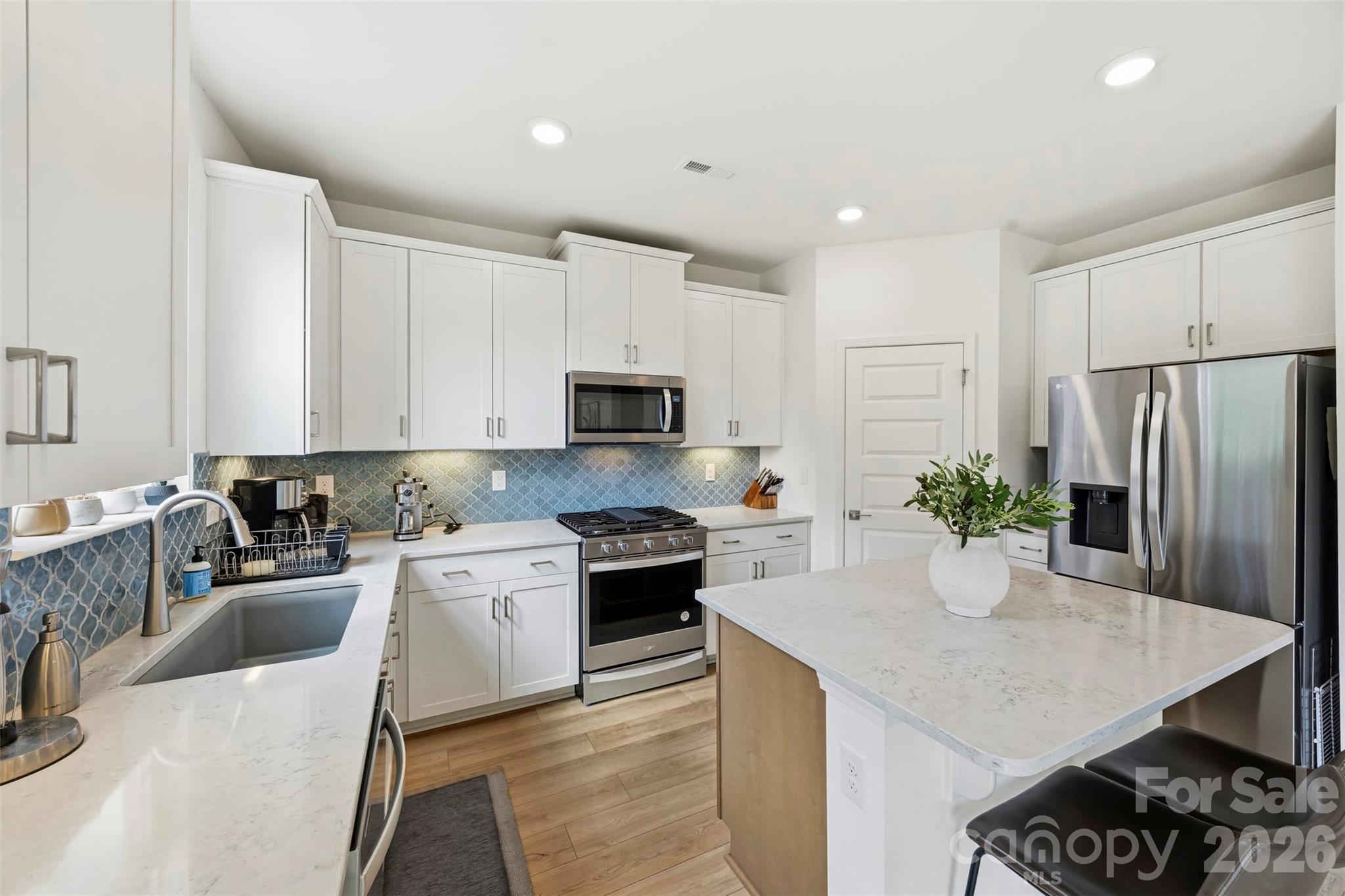152 Lancashire Court Property Photo 2