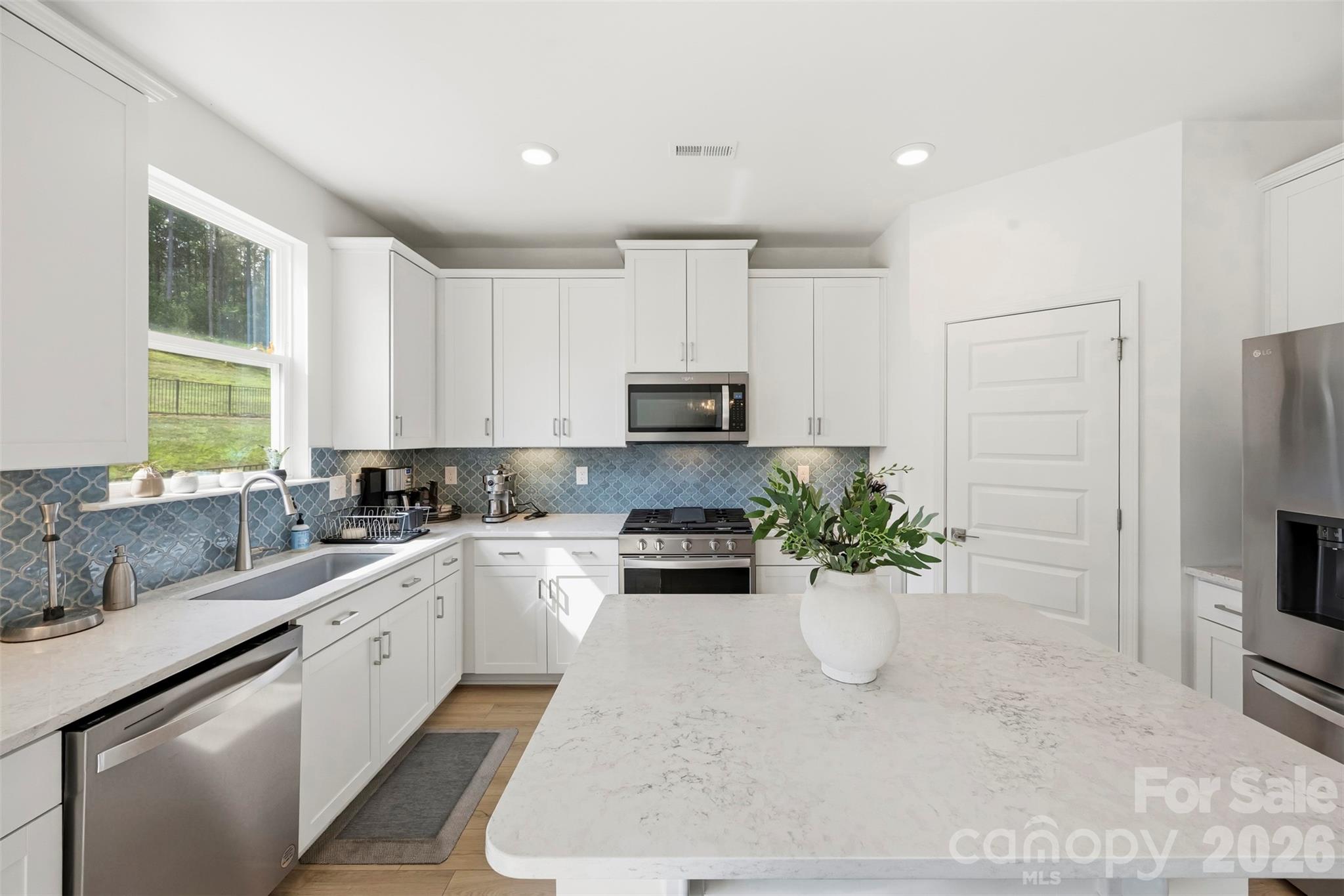 152 Lancashire Court Property Photo 7