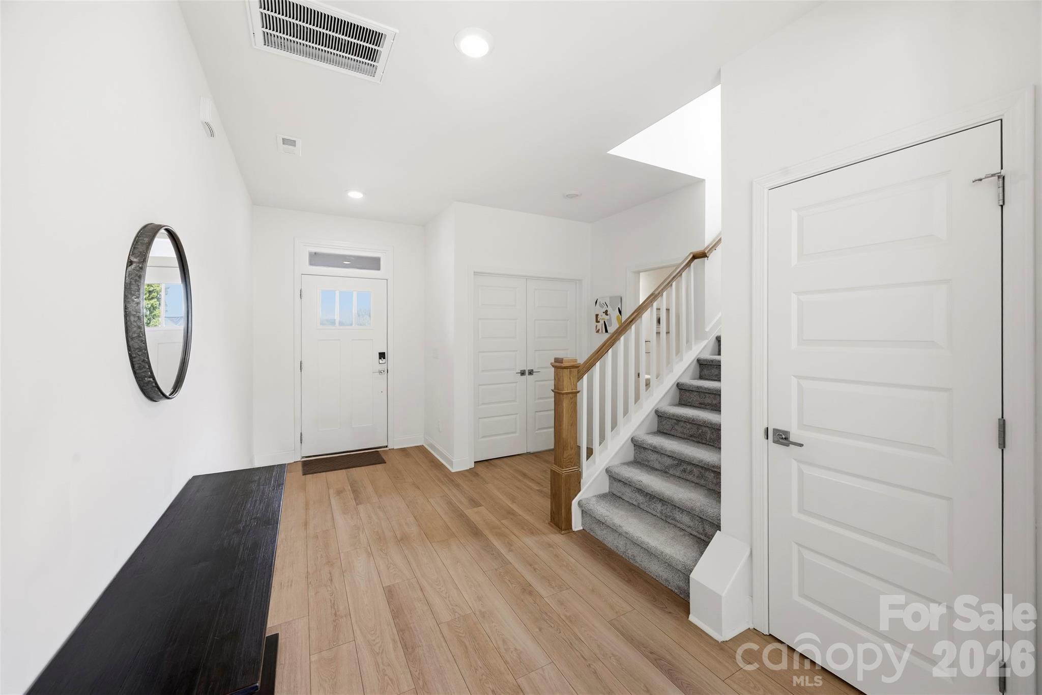 152 Lancashire Court Property Photo 14