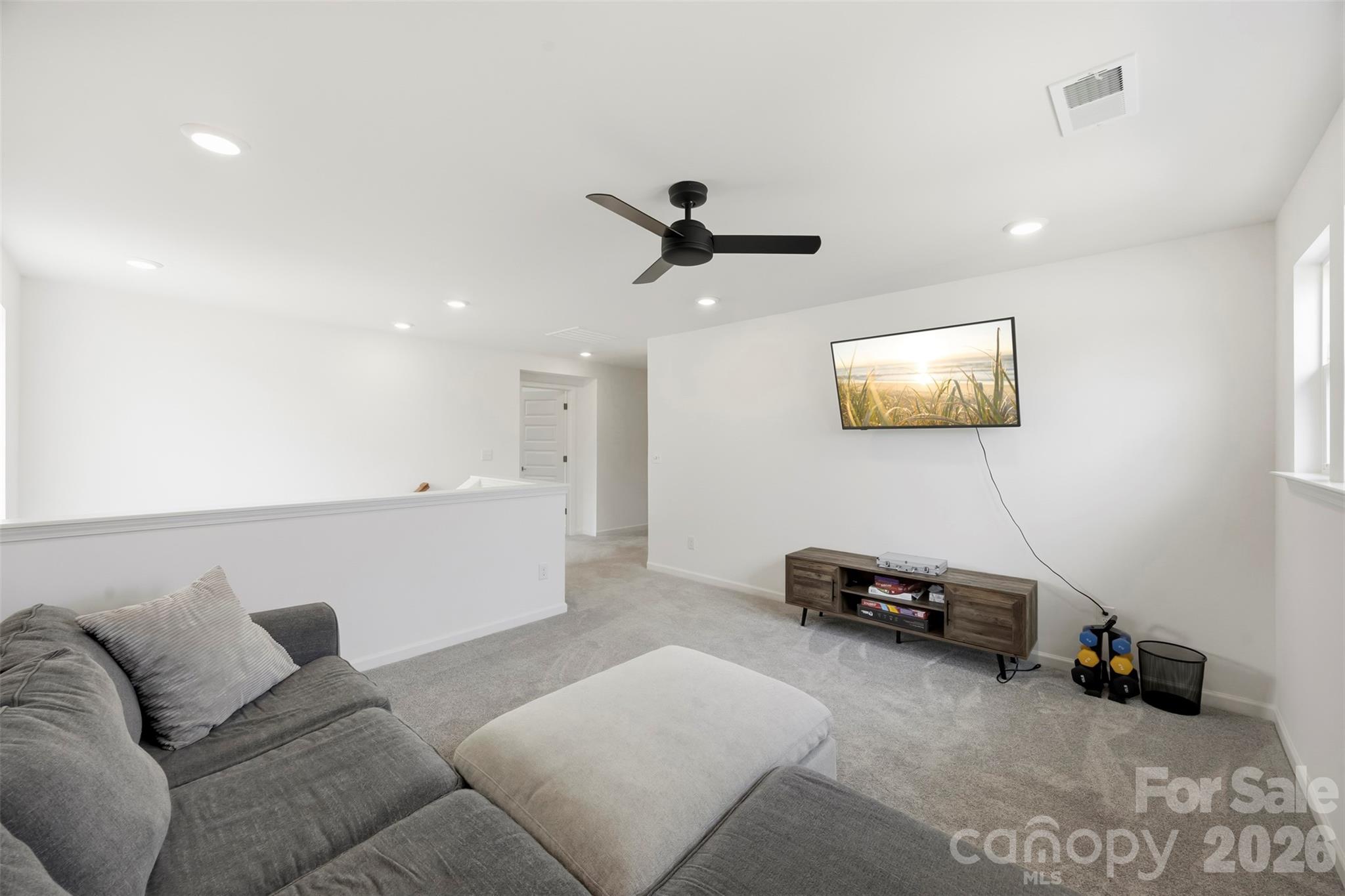 152 Lancashire Court Property Photo 17