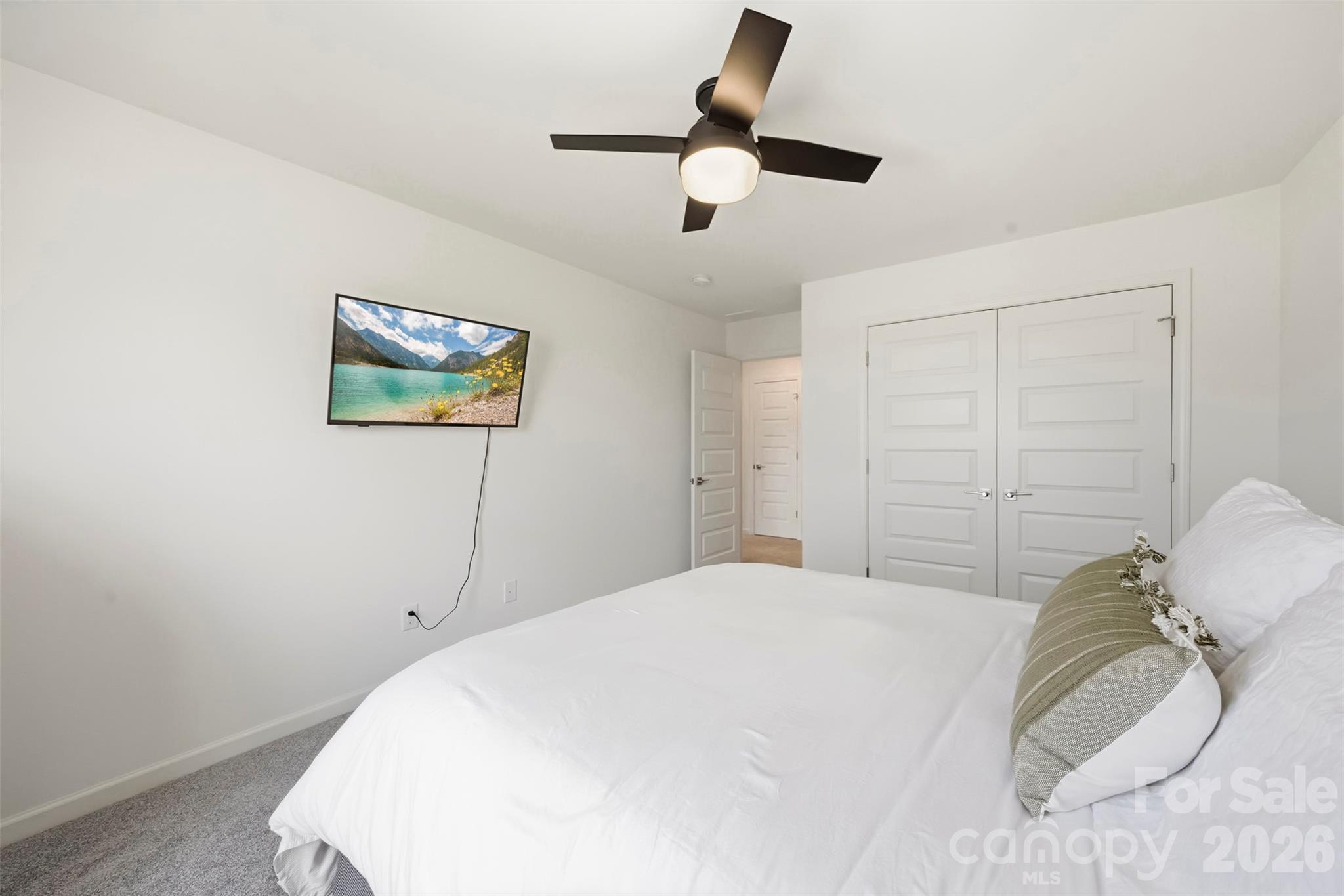 152 Lancashire Court Property Photo 23