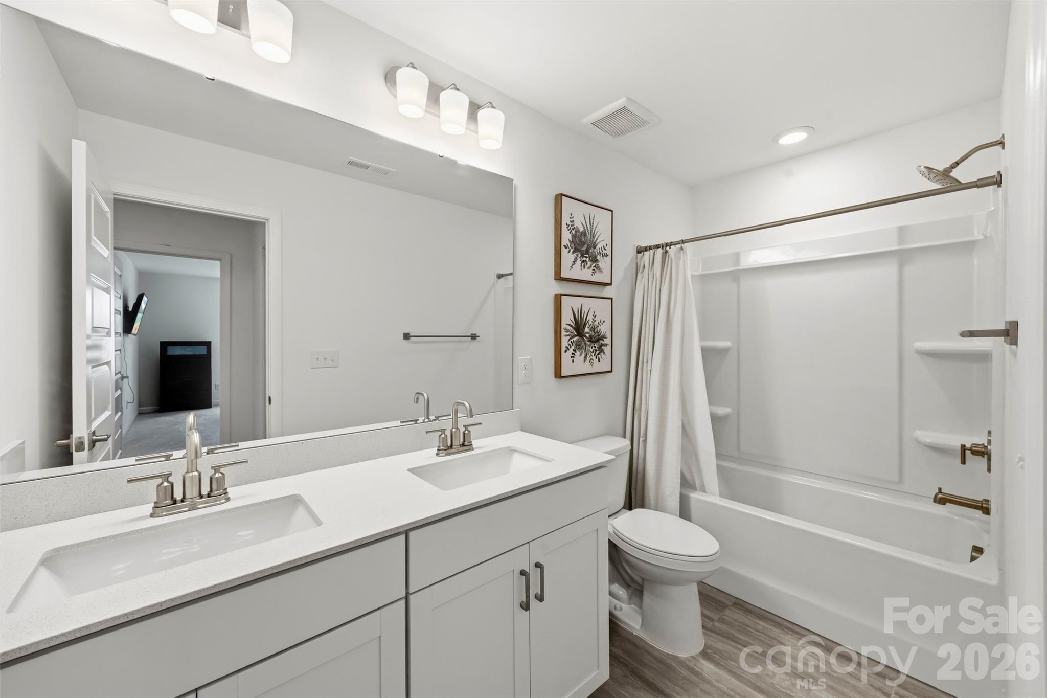 152 Lancashire Court Property Photo 24