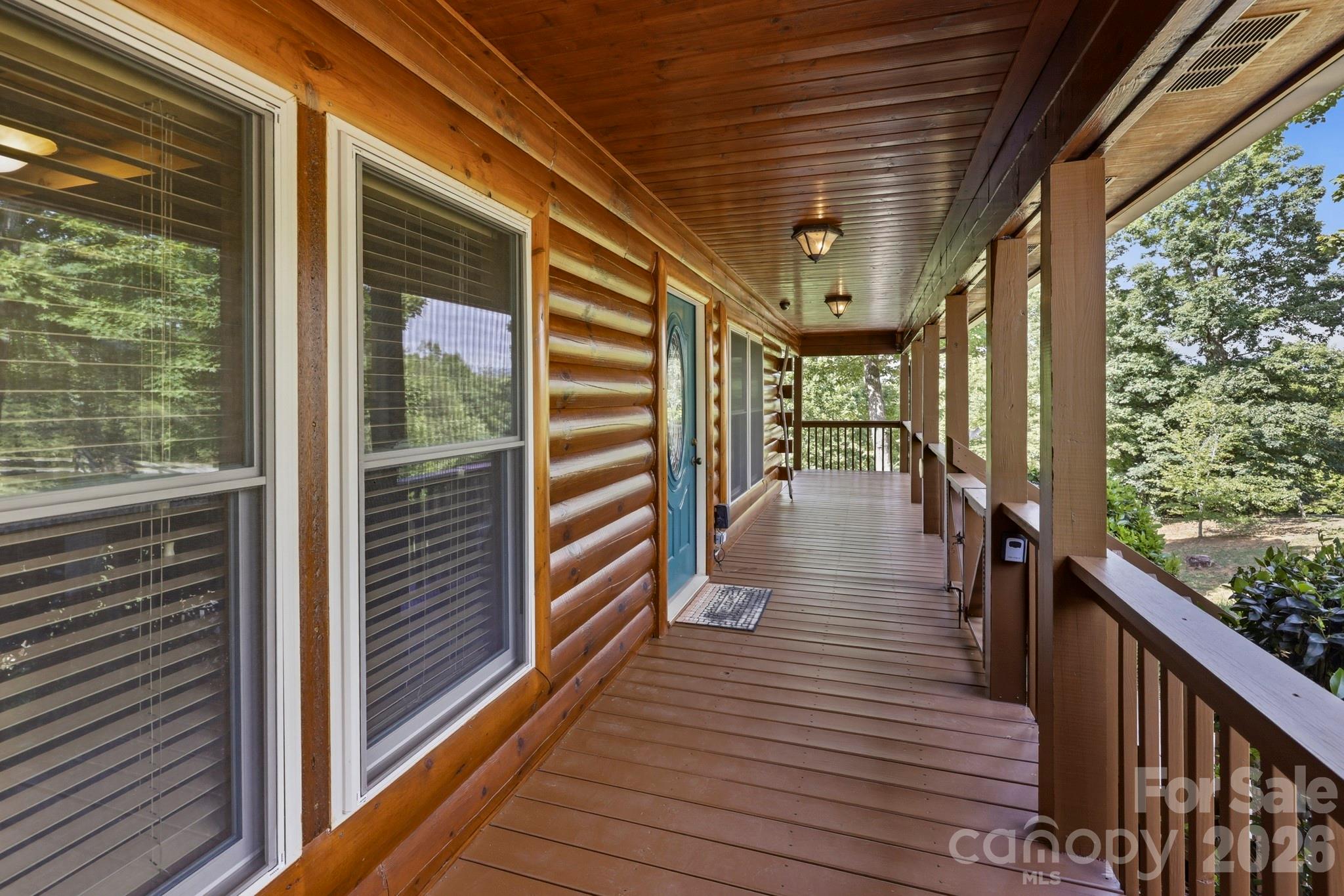 603 Laurel Lakes Parkway Property Photo 6