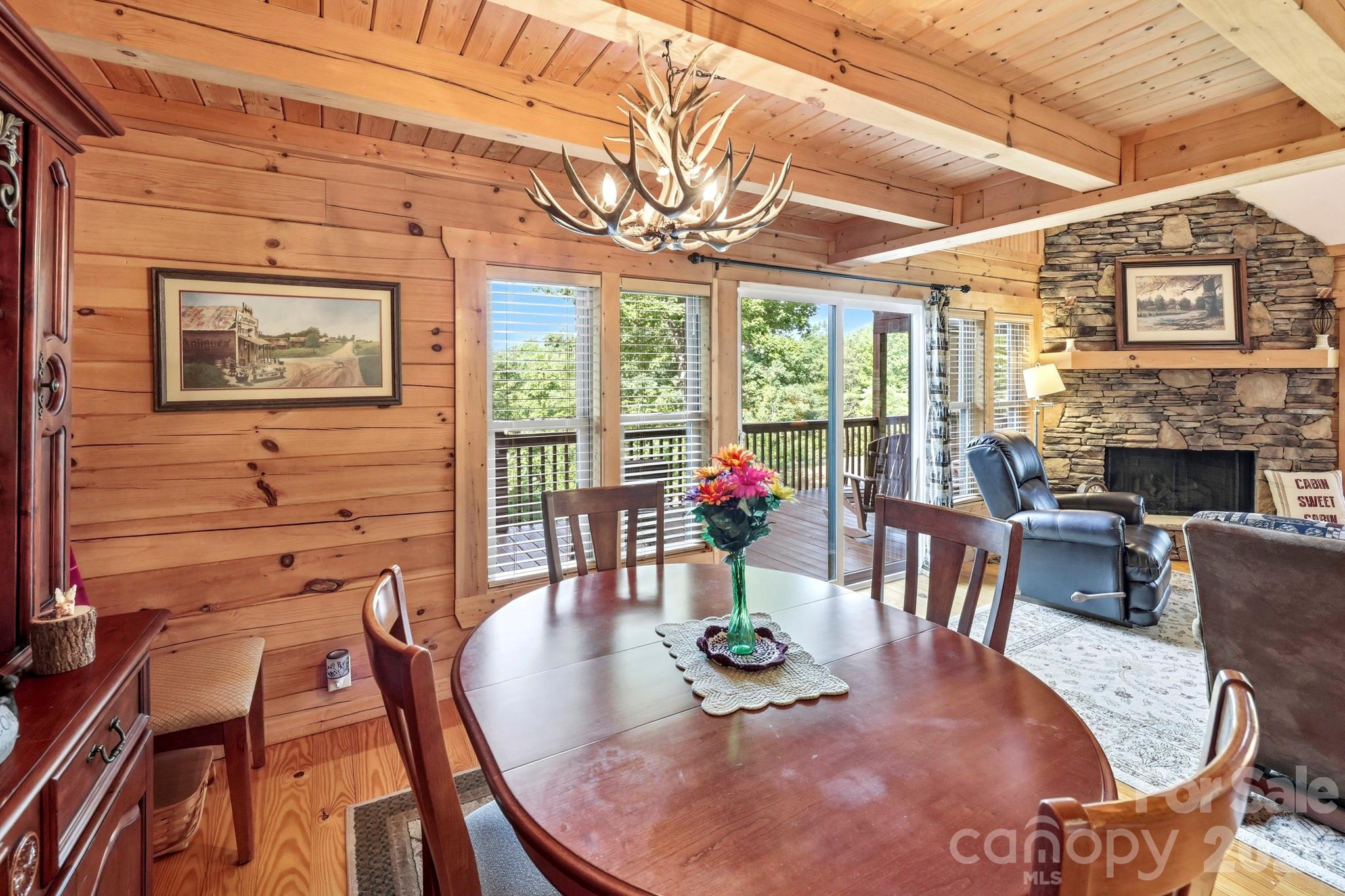 603 Laurel Lakes Parkway Property Photo 11
