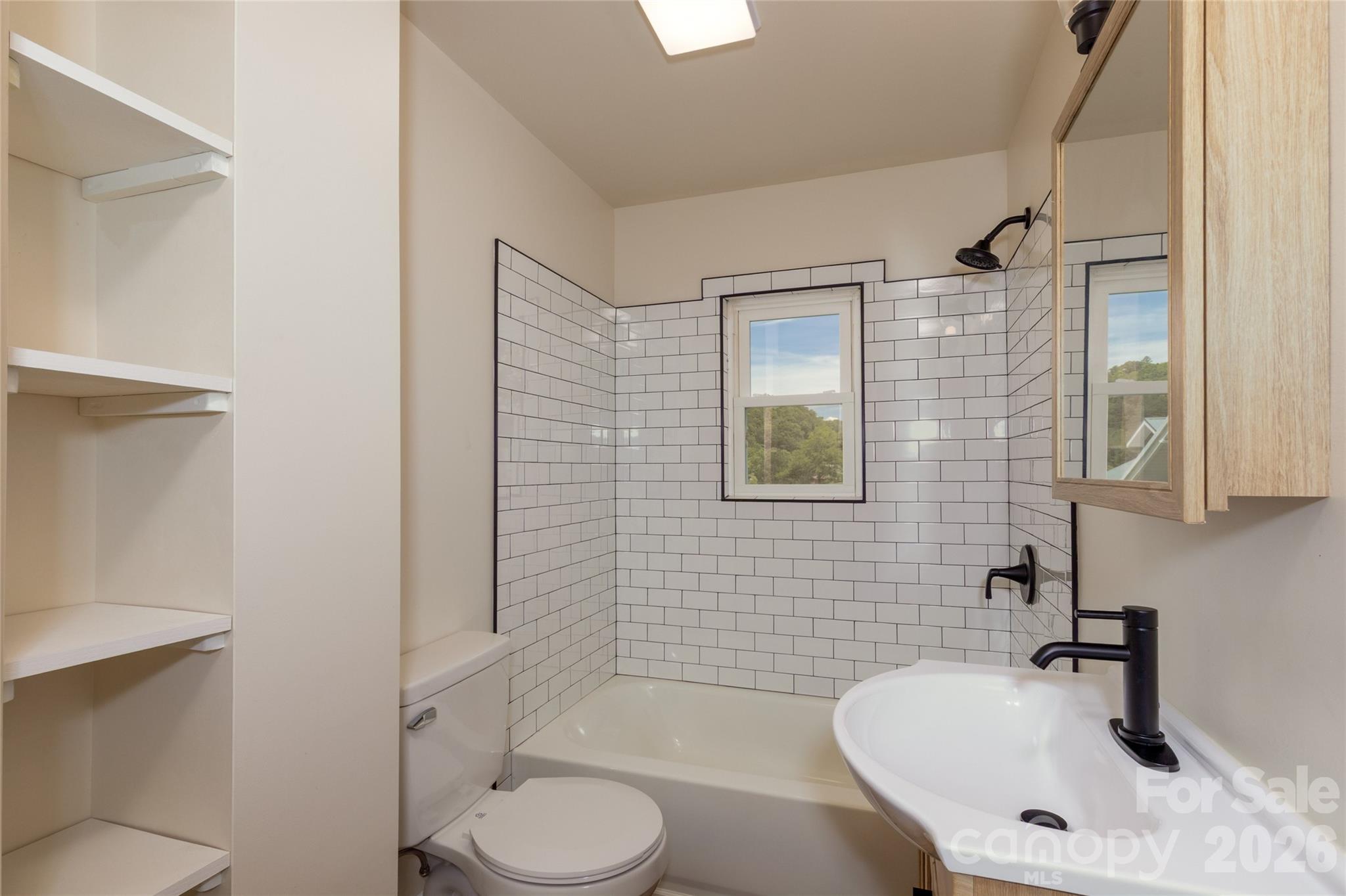 800 Main Street Property Photo 32